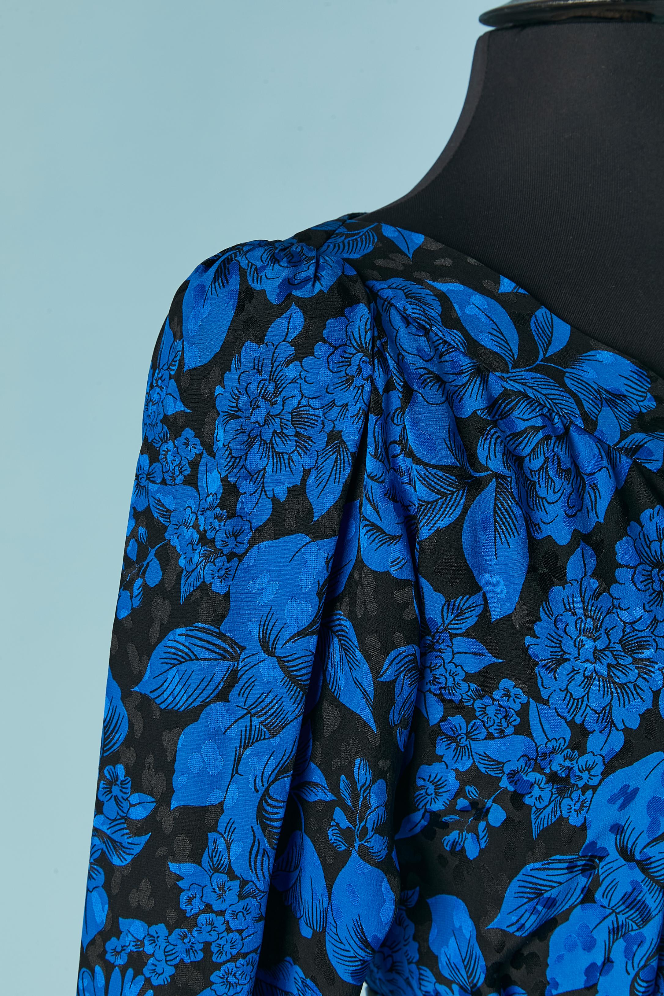 Silk jacquard cocktail dress with blue and black print SAINT LAURENT RIVE GAUCHE In Excellent Condition For Sale In Saint-Ouen-Sur-Seine, FR
