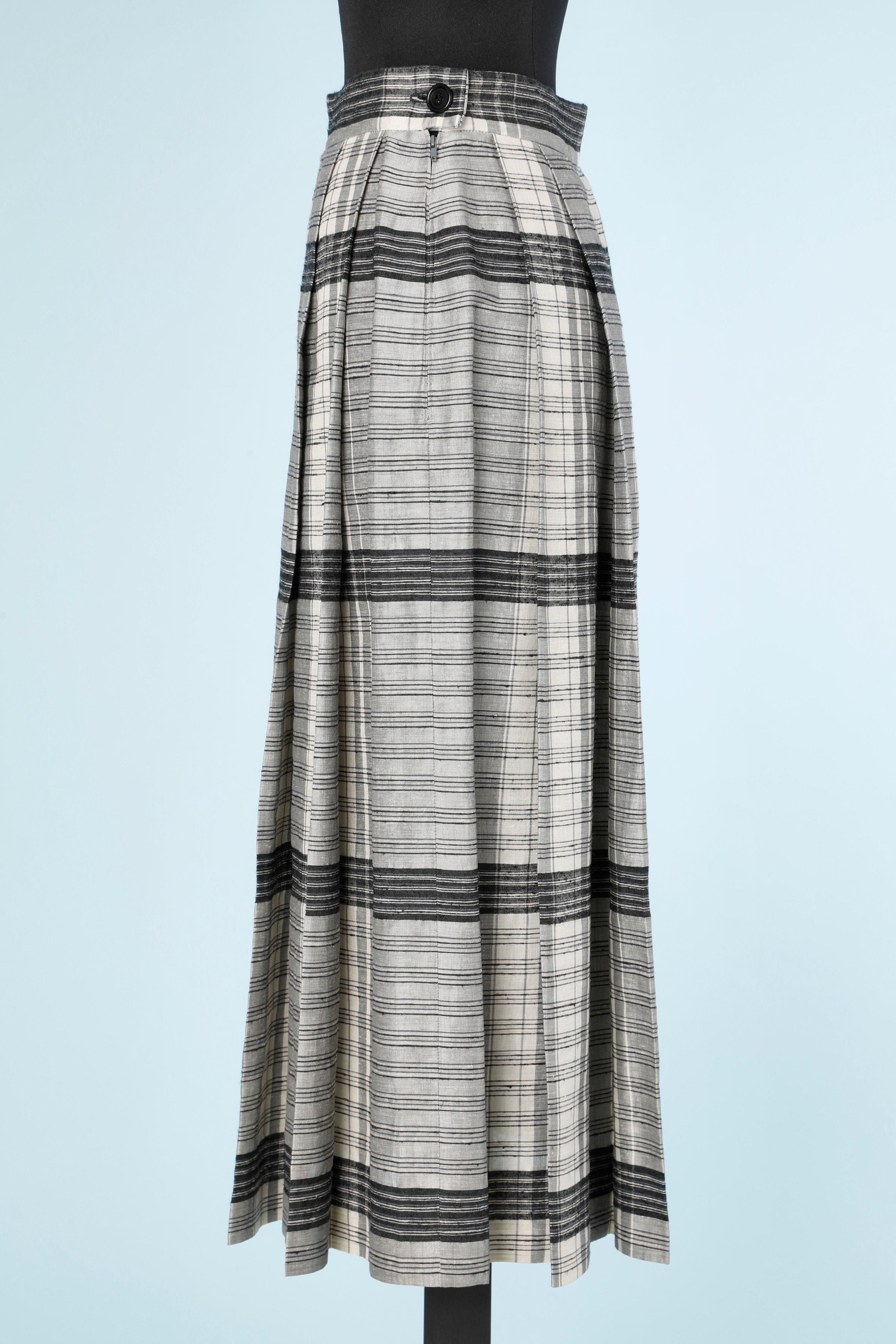 Jupe plissée en jacquard de soie à carreaux LANVIN Excellent état - En vente à Saint-Ouen-Sur-Seine, FR