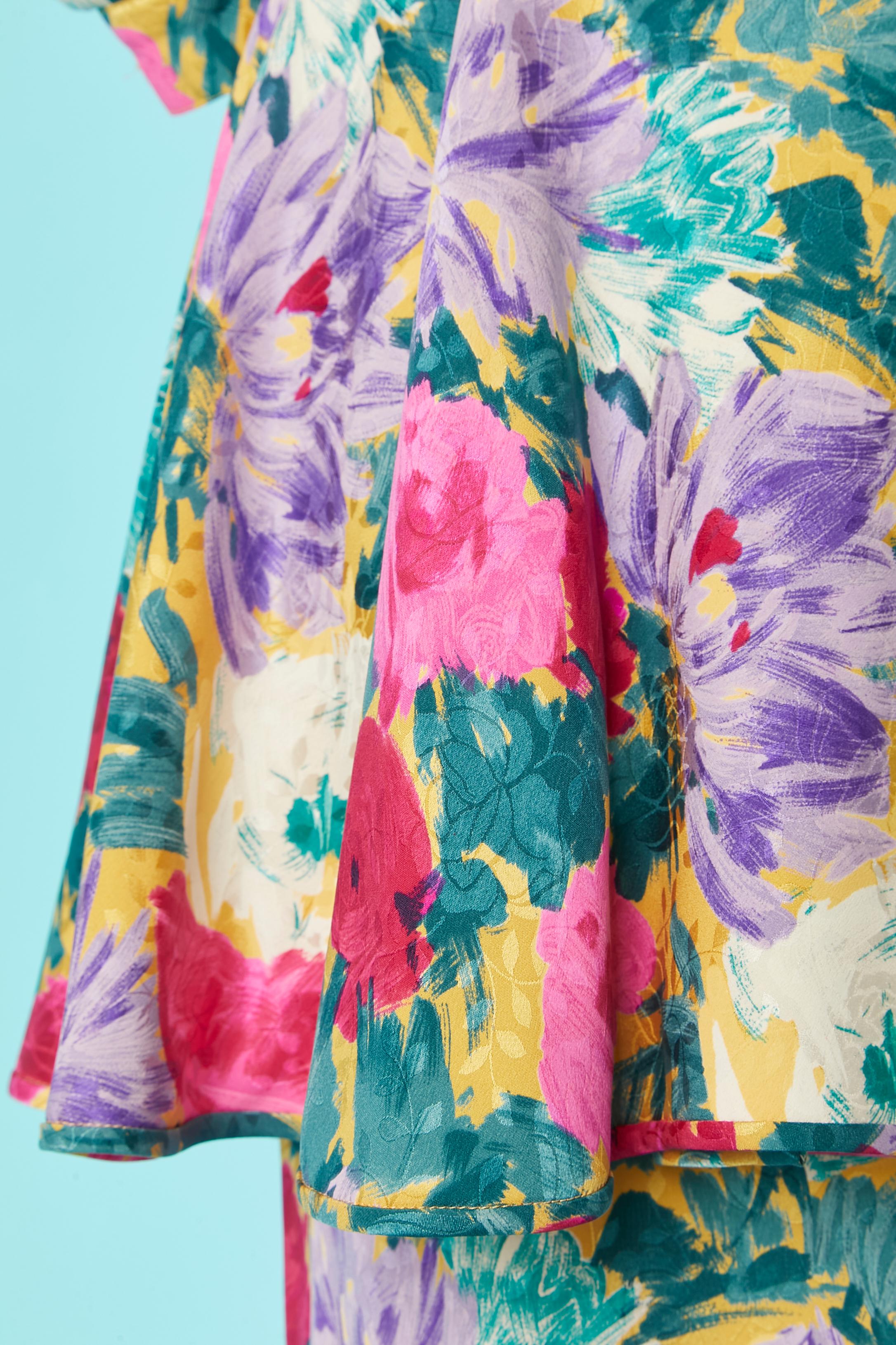 Silk jacquard with flower print skirt-suit ensemble Emanuel Ungaro Parallèle  In Excellent Condition For Sale In Saint-Ouen-Sur-Seine, FR