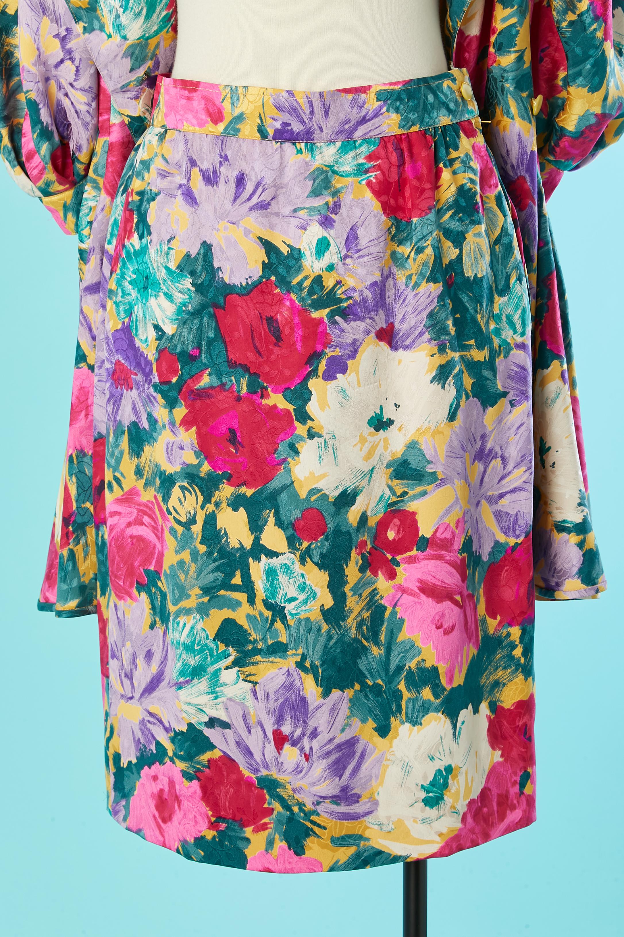 Silk jacquard with flower print skirt-suit ensemble Emanuel Ungaro Parallèle  For Sale 2