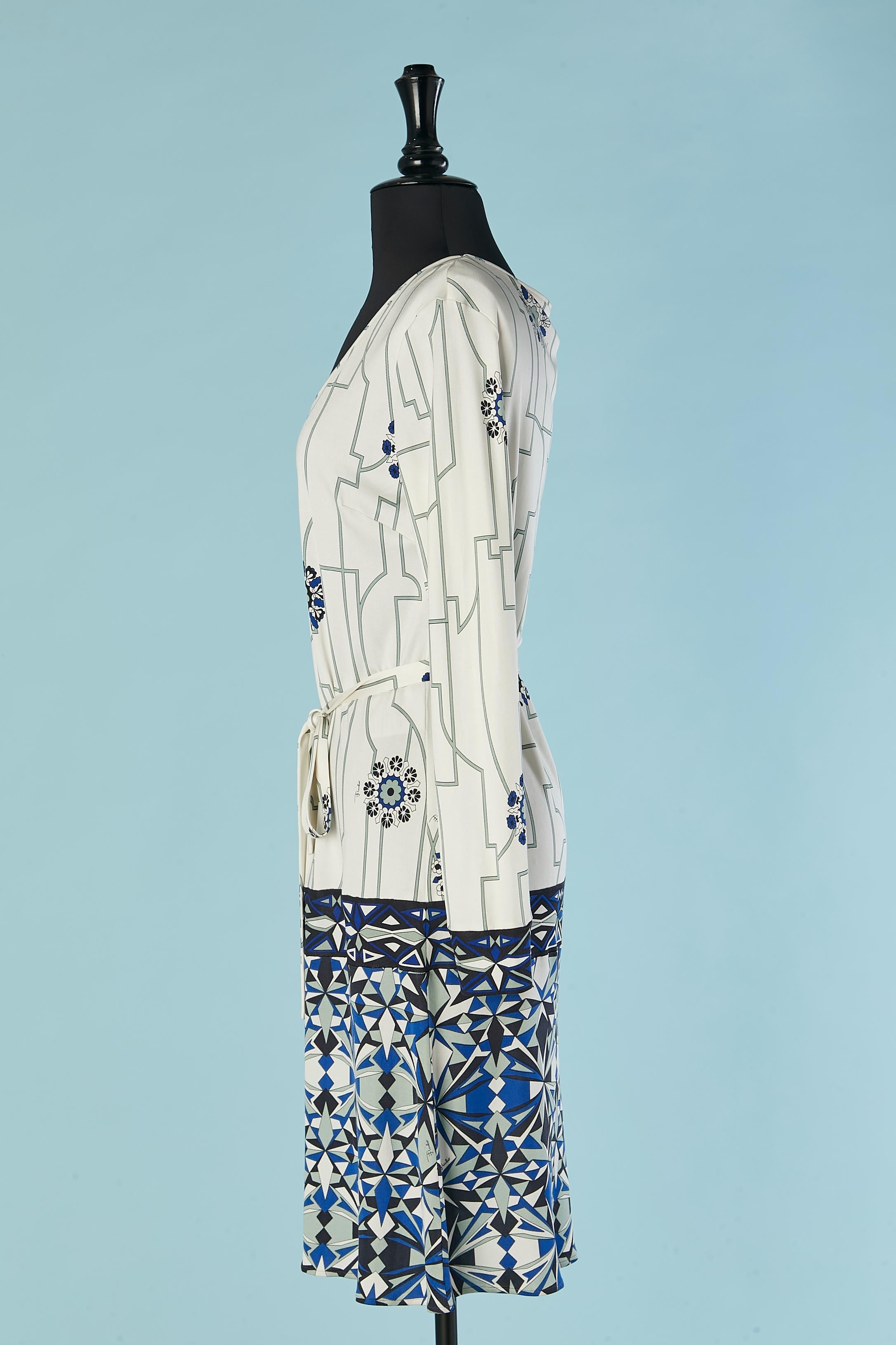 Silk jersey printed dress with belt Emilio Pucci In Good Condition For Sale In Saint-Ouen-Sur-Seine, FR
