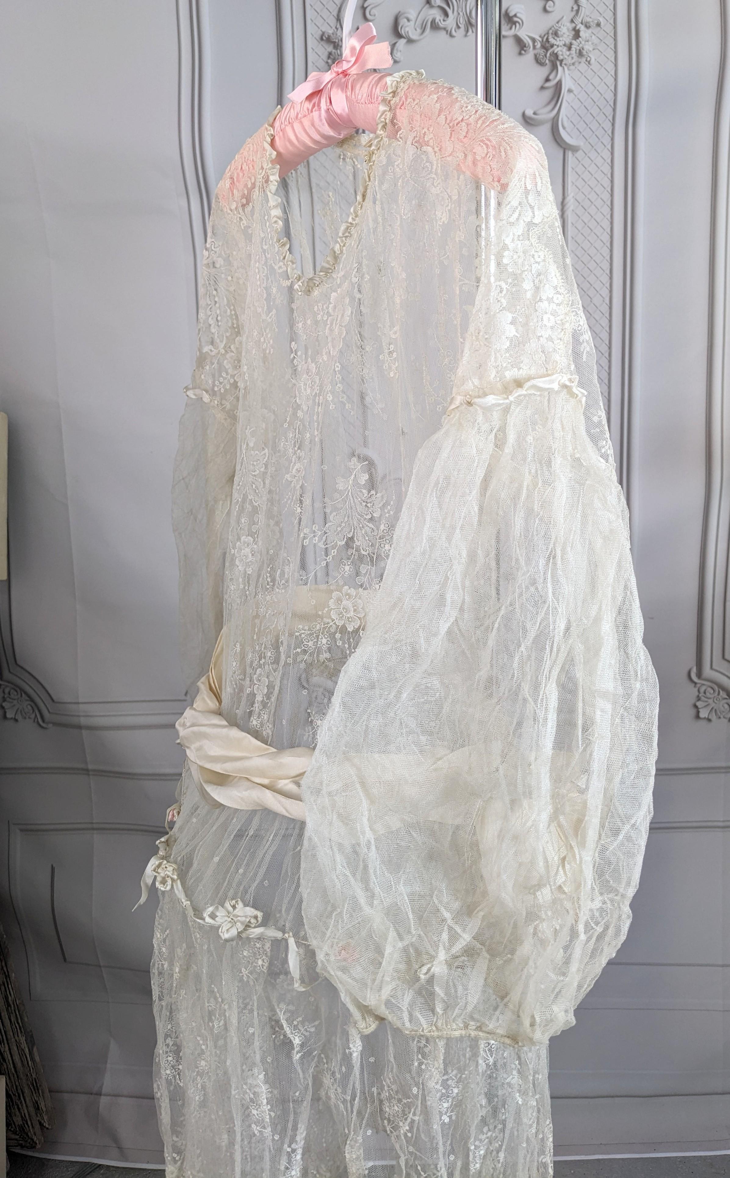 Silk Lace and Tulle Robe de Style For Sale 3