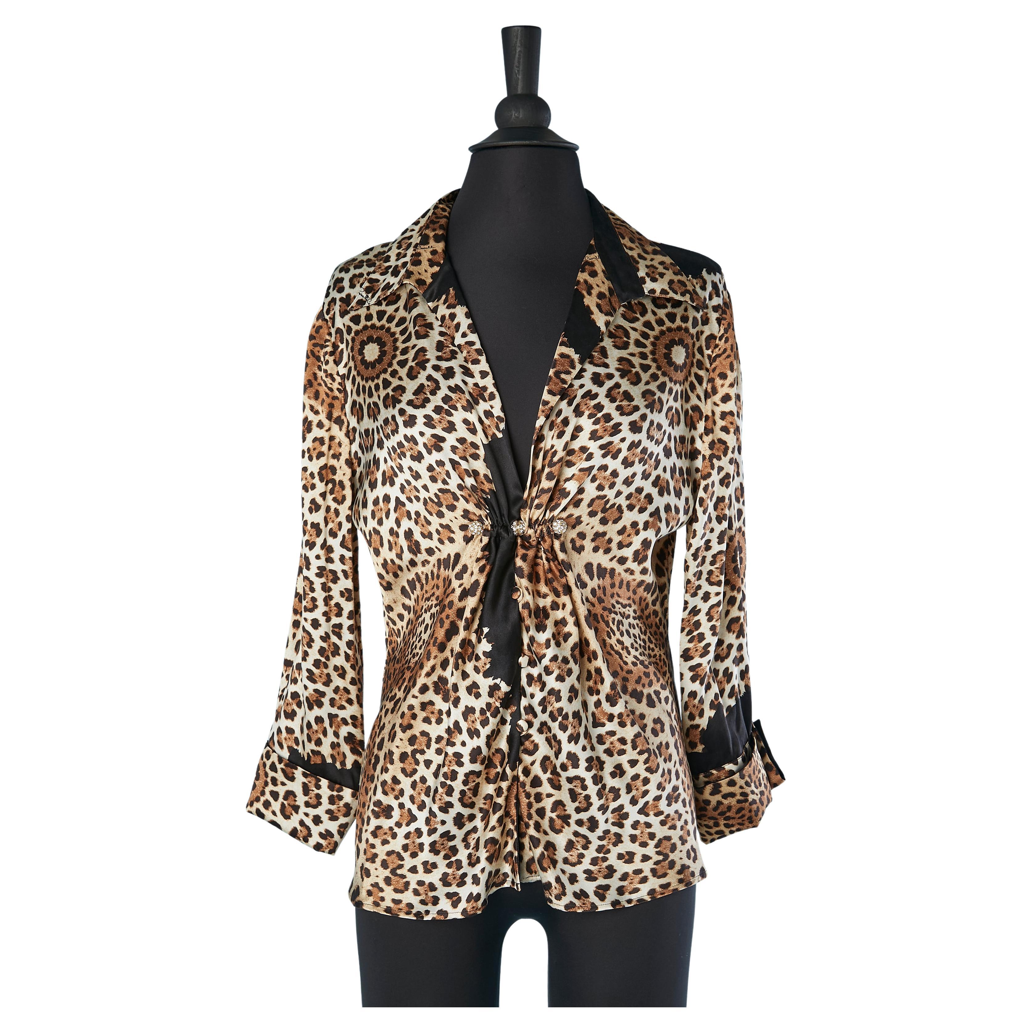 Silk leopard shirt with rhinestone brooch in the middle front Roberto Cavalli  For Sale