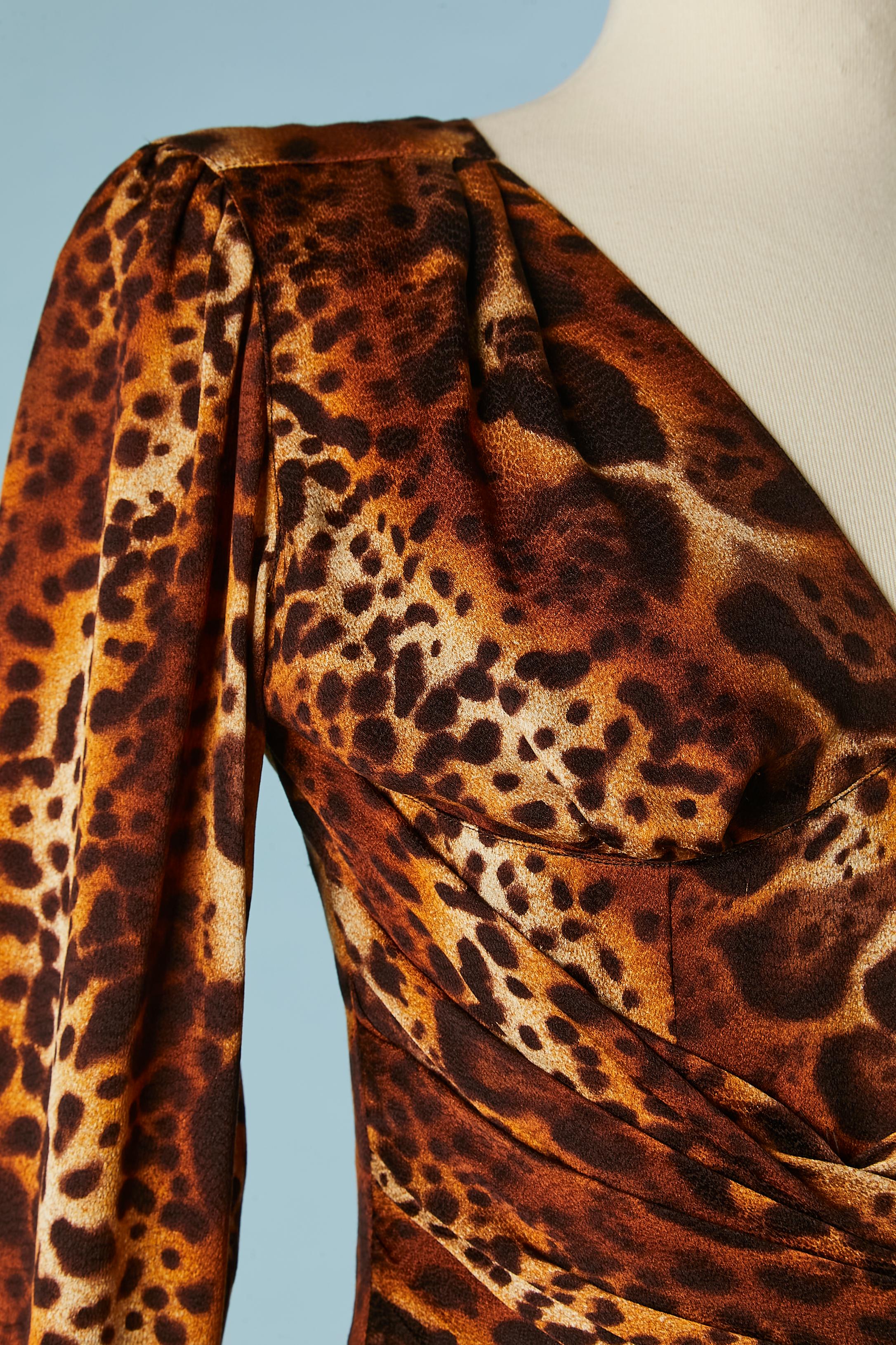 Silk leopard wrapped dress with drape waist Emanuel Ungaro Parallèle Circa 1980 In Excellent Condition For Sale In Saint-Ouen-Sur-Seine, FR