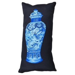 Langes Seidenkissen mit chinesischer Vase
