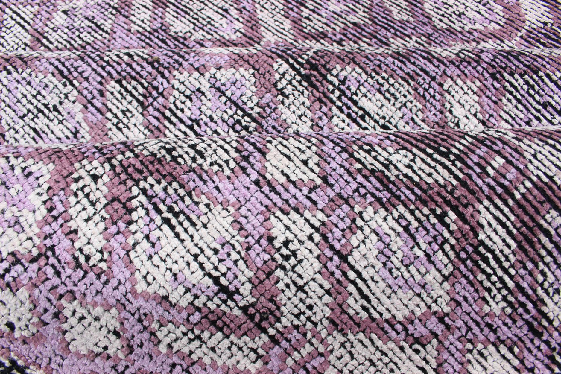 Silk Modern Distressed Rug in Light Purple, Gray and White For Sale 3