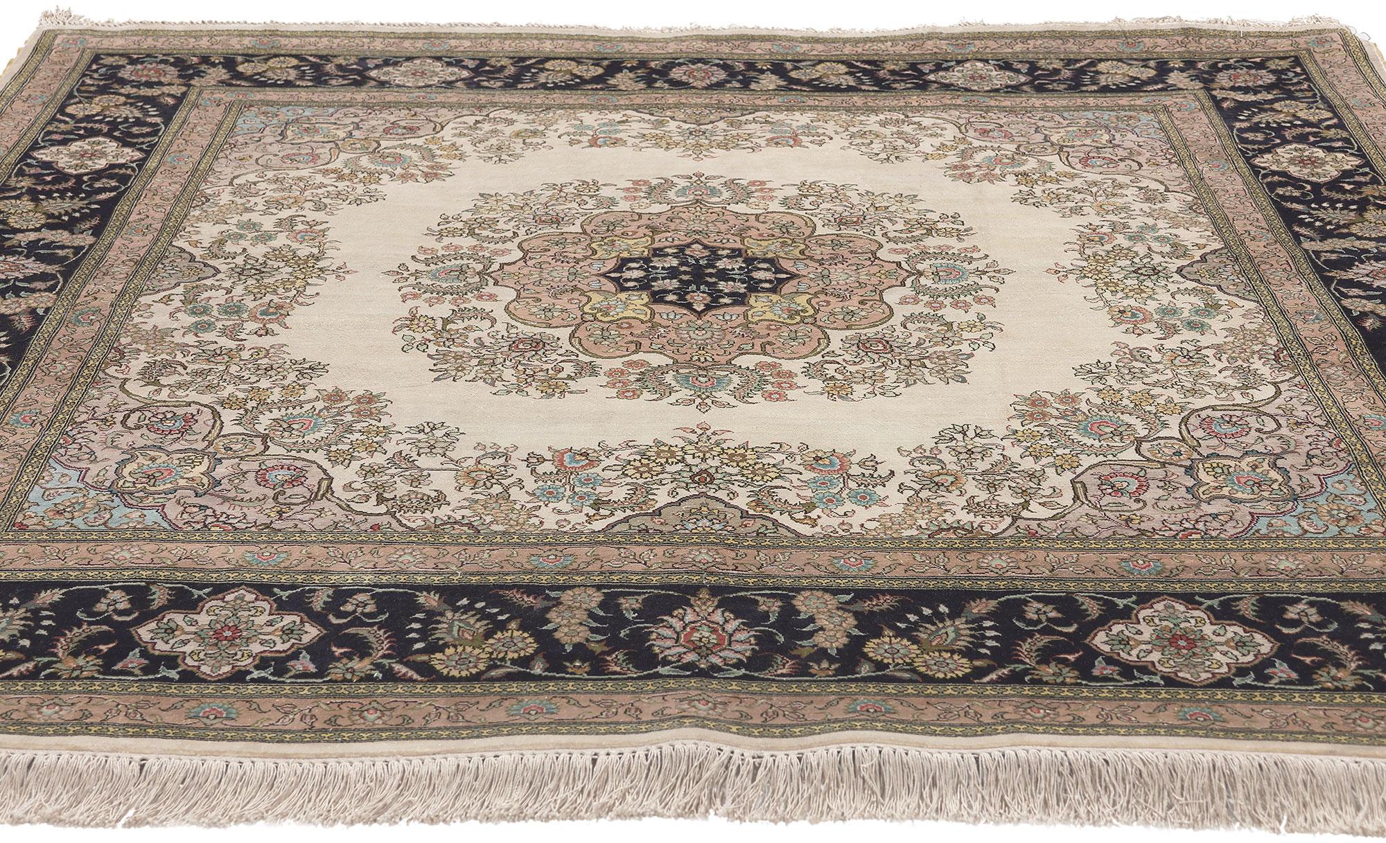 Seide auf Seide Vintage Türkisch Kayseri Teppich Timeless Decadence (Barock) im Angebot