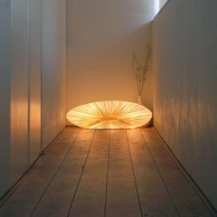 Seide über Metall „Bassito“ Stehlampe aus Seide von Aqua Creations