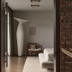 Stehlampe „Morning Glory“ aus Seide über Metall von Aqua Creations