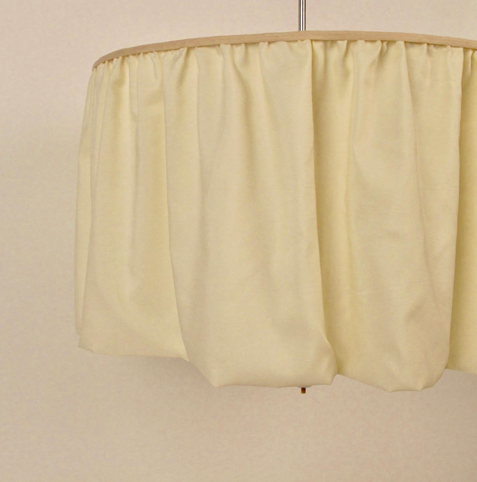 Lampada a sospensione in seta degli anni '30, Austria in vendita 4