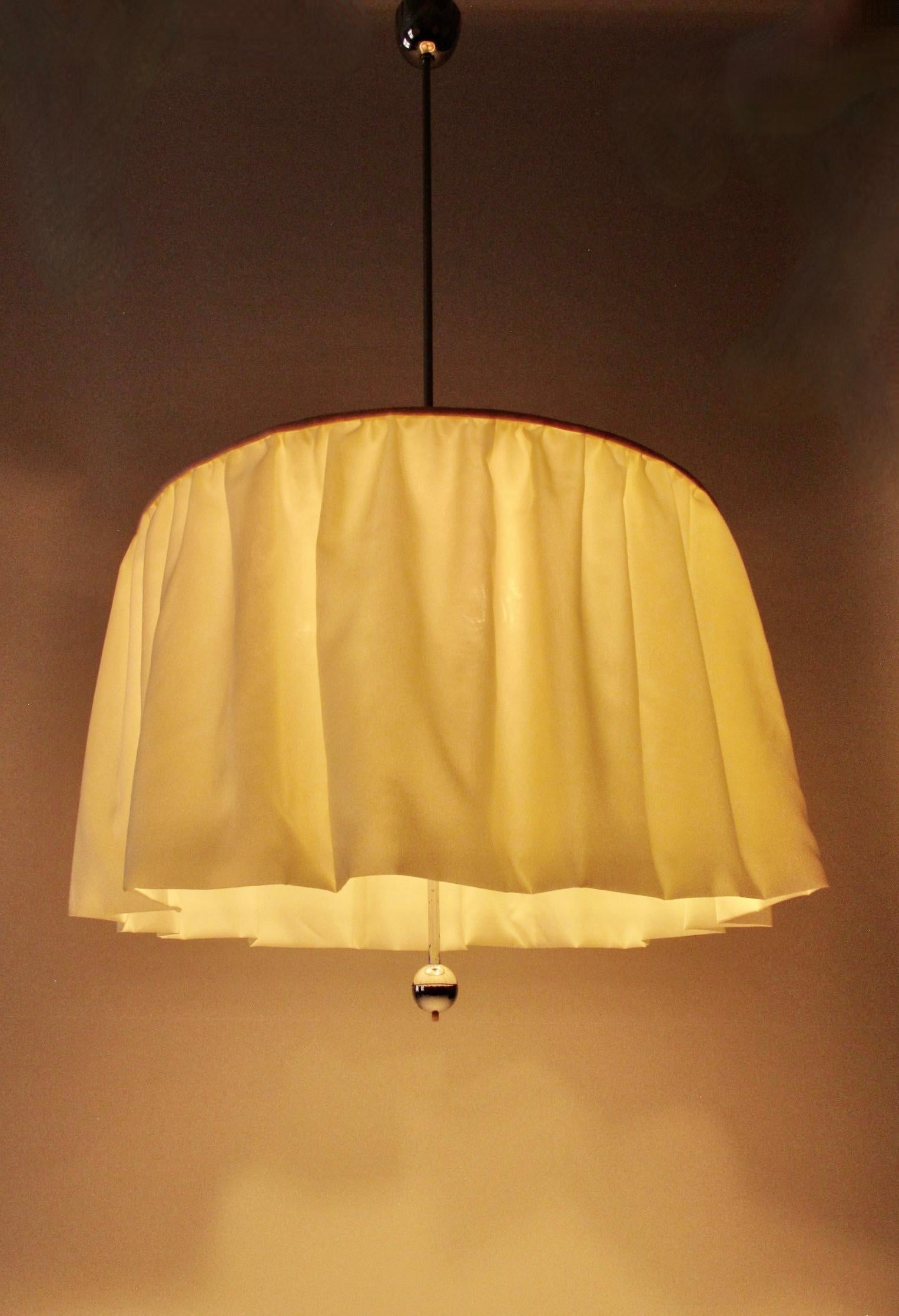 Lampada a sospensione in seta degli anni '30, Austria in vendita 8