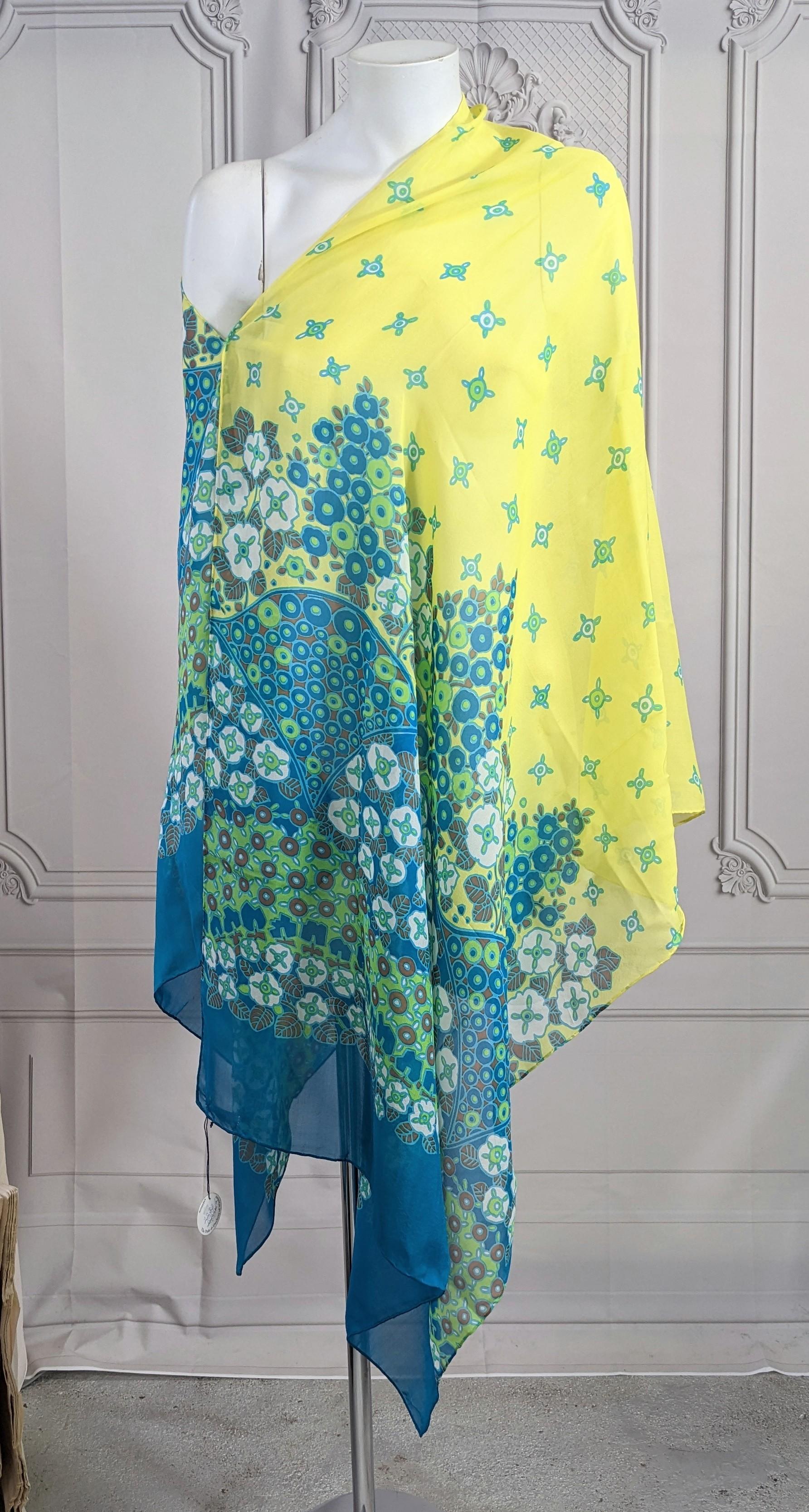 Silk Printed Chiffon Shawl, Ex Collection Duchess of Windsor Sothebys. In Good Condition For Sale In New York, NY