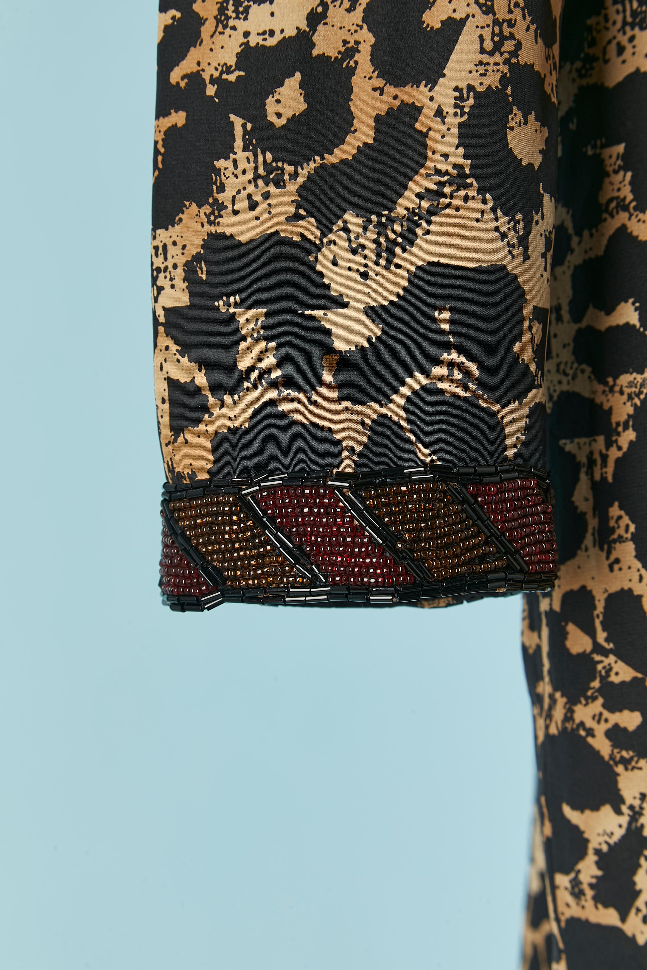 Vestido de cóctel de seda estampada y pedrería  VESTIDO BILL BLASS en Excelente estado para la venta en Saint-Ouen-Sur-Seine, FR