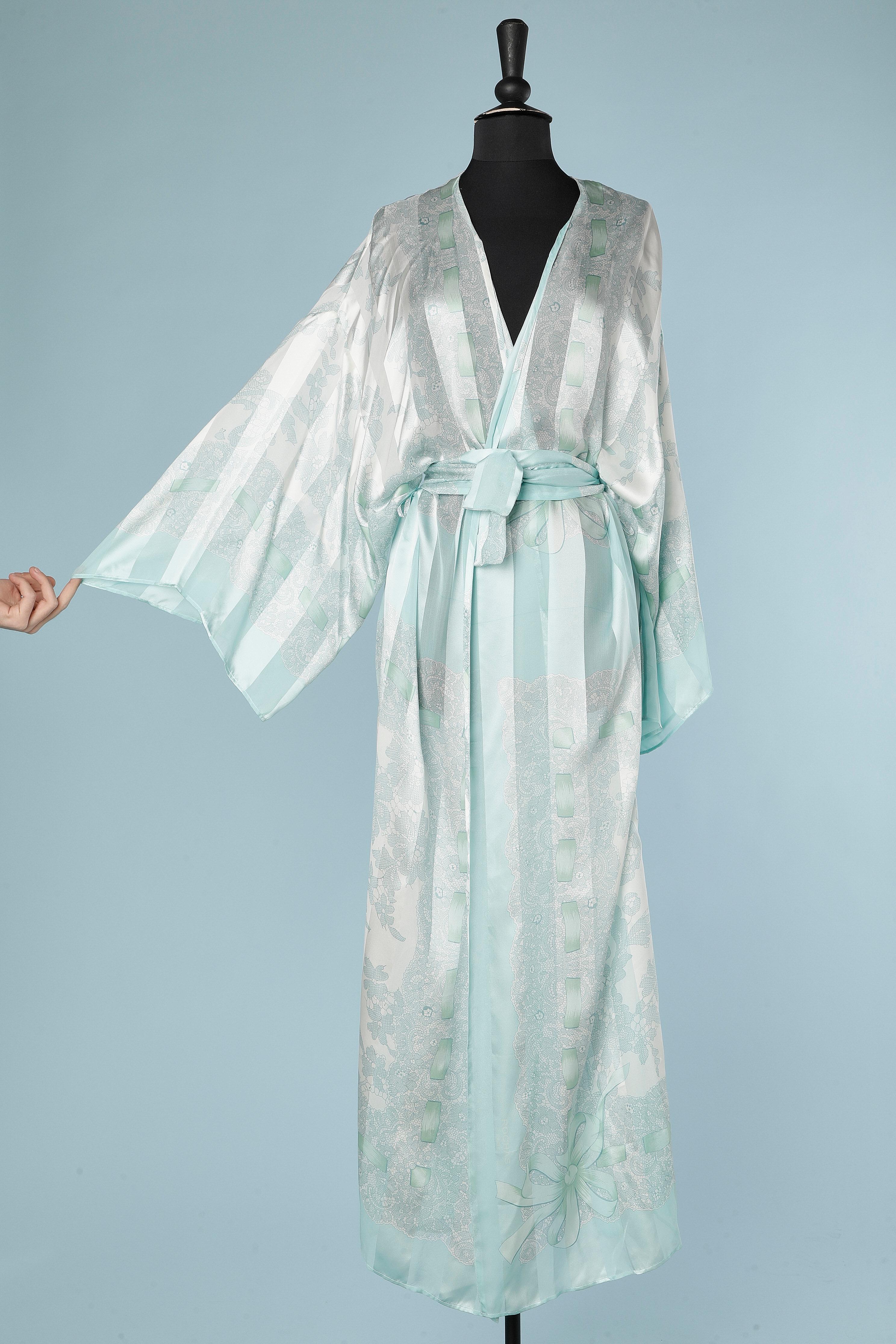 Silk printed jacquard chiffon silk Robe with belt and beltloop. 
New with tag.
SIZE 44( Fr) XL 