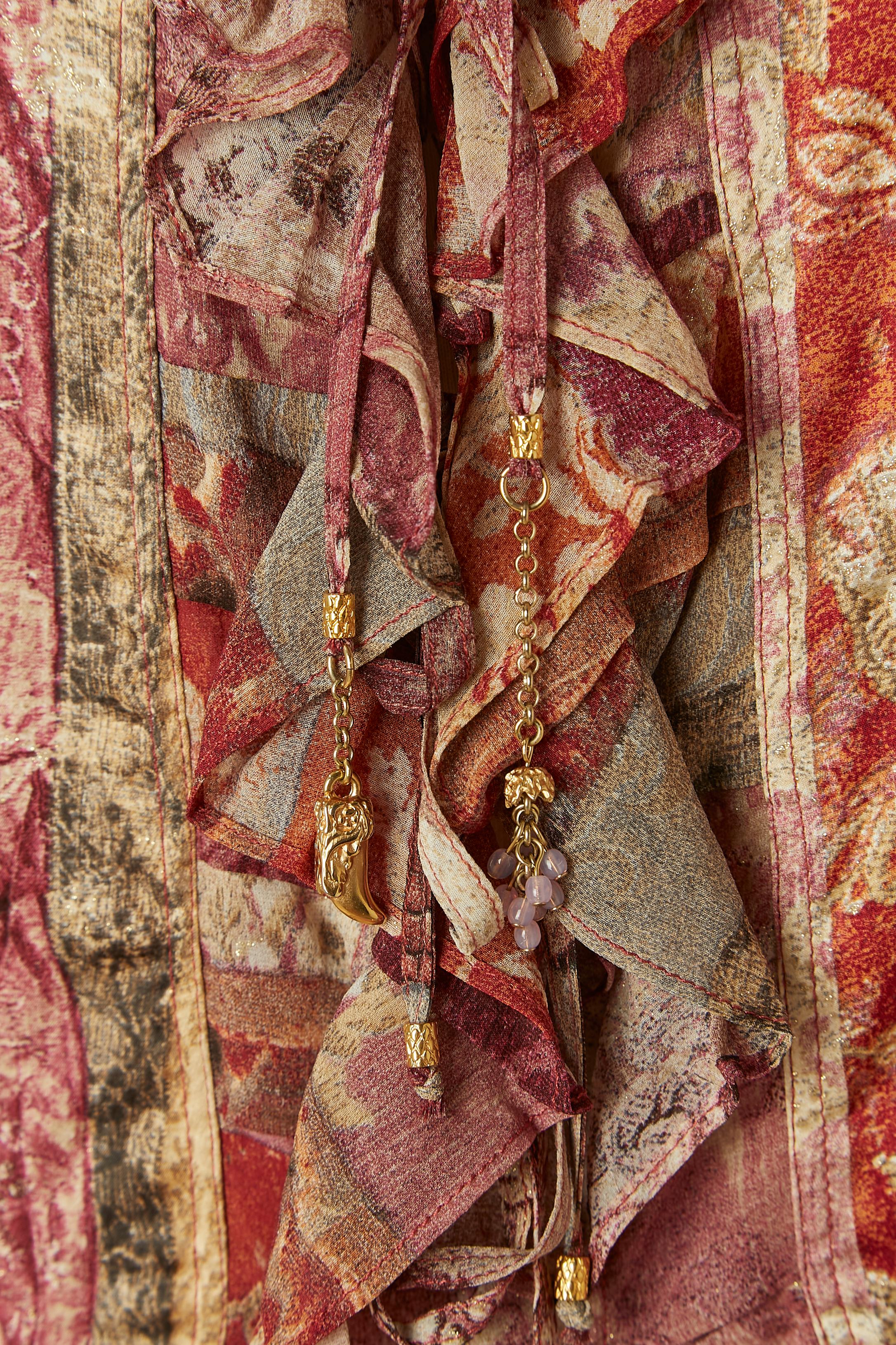 Chemise en soie imprimée avec jabot et fermeture à nœud sur le devant Roberto Cavalli Excellent état - En vente à Saint-Ouen-Sur-Seine, FR
