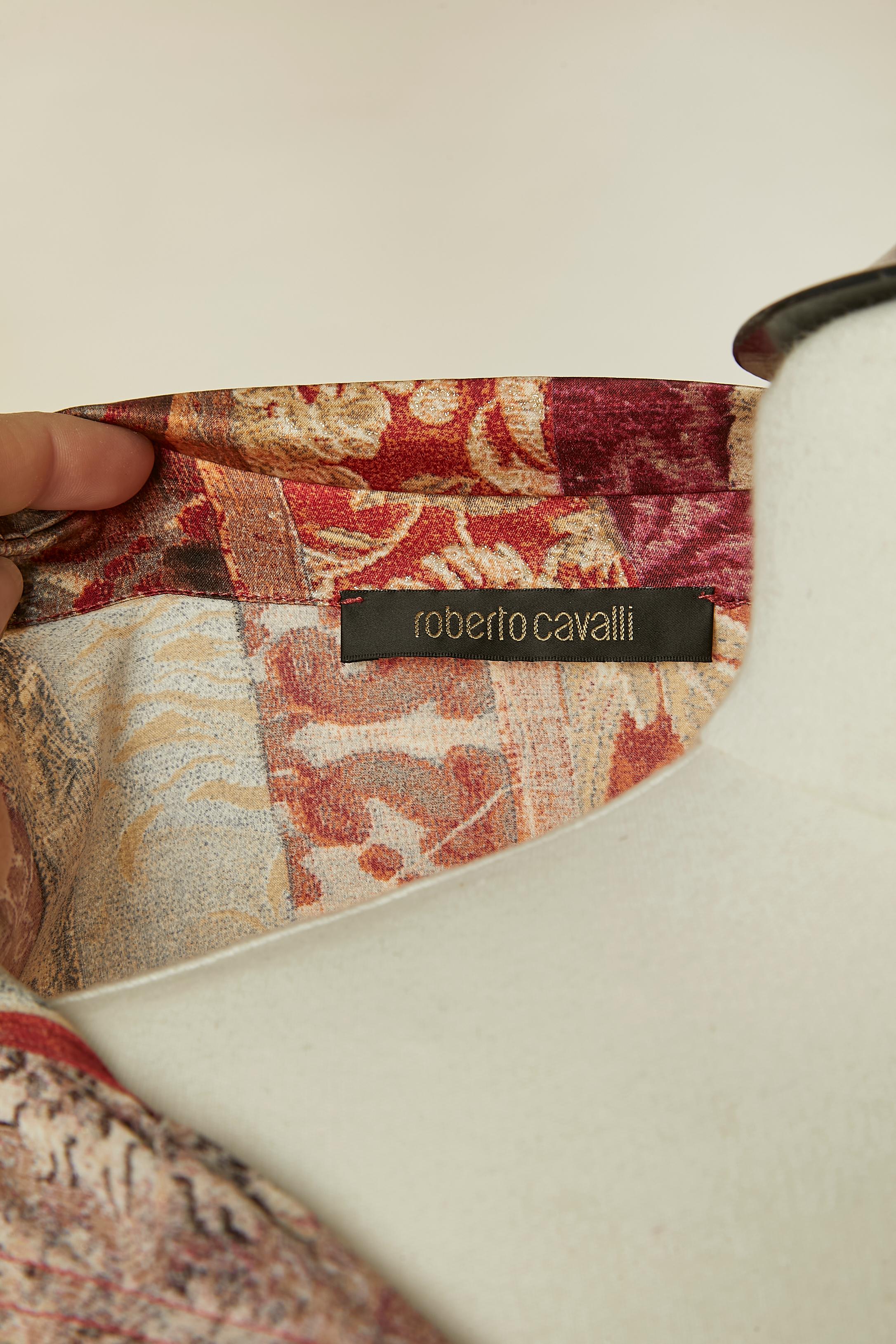 Chemise en soie imprimée avec jabot et fermeture à nœud sur le devant Roberto Cavalli en vente 4