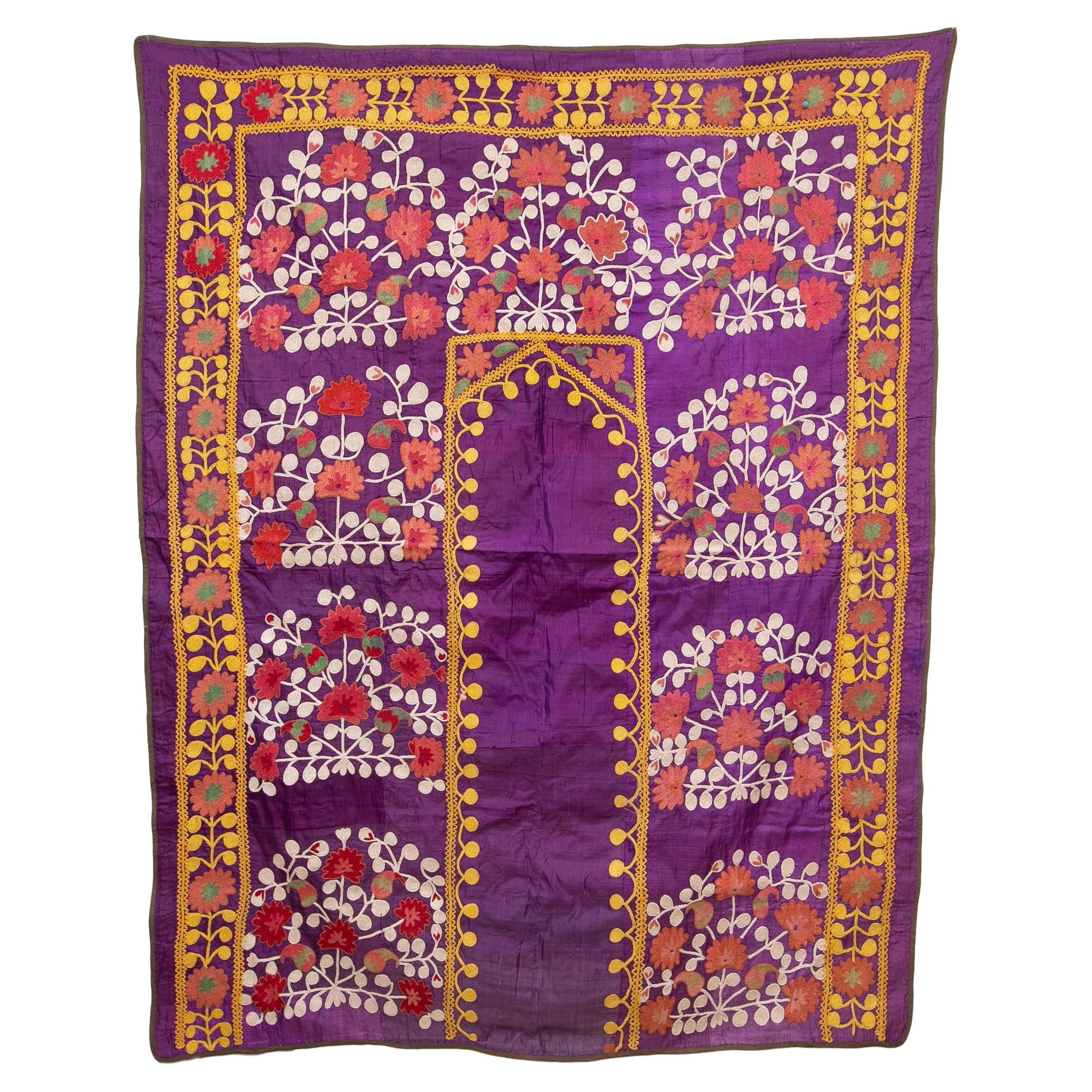 Silk Purple Suzani from Samarkand Uzbekistan, Early 20th C For Sale