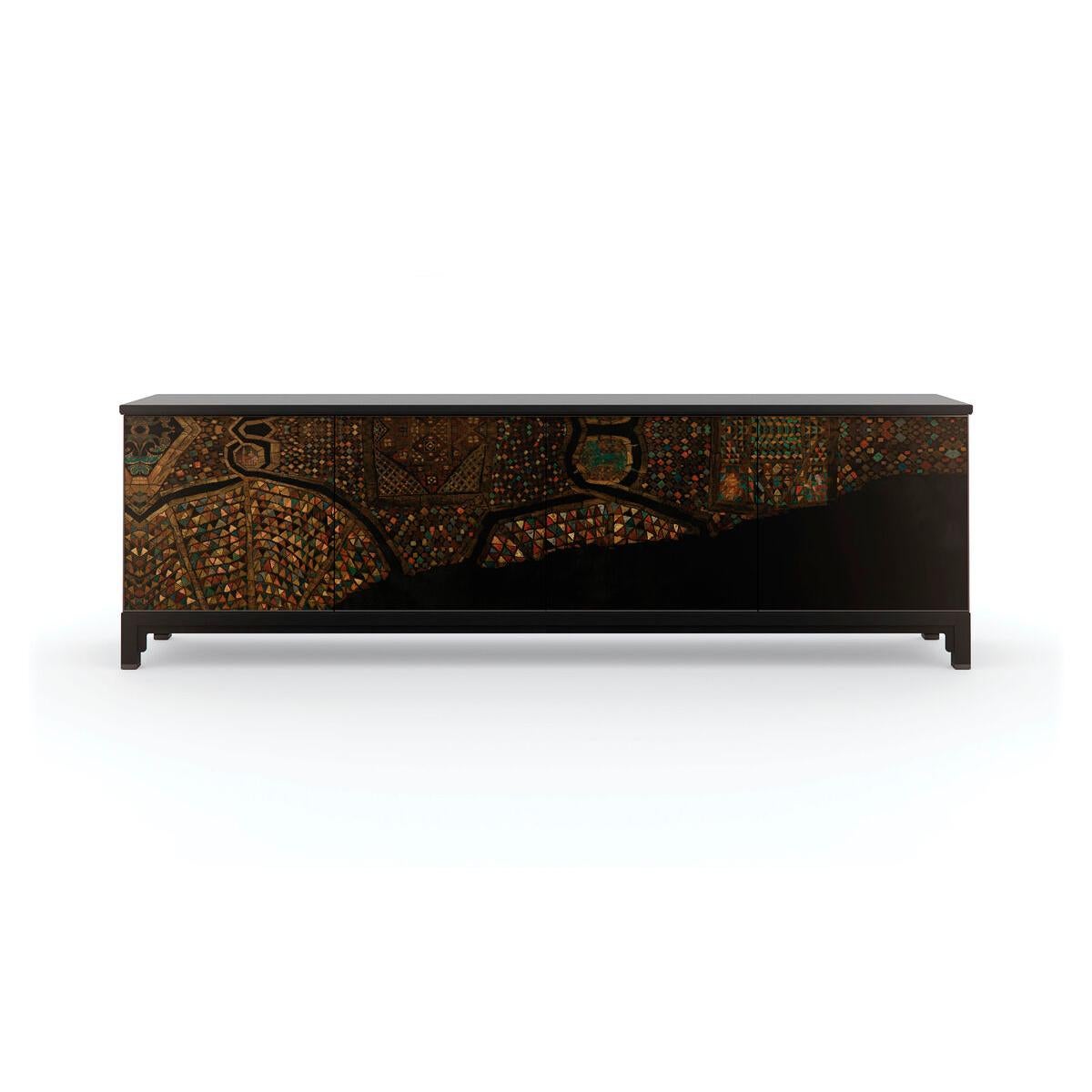 Inspired by Silk Road, an expressive portrayal of the infamous road from Xi'an to Constantinople as painted by artist Iris Feng. A reproduction of original artwork was digitally printed on canvas and hand-applied to the wood door fronts.

Encased in