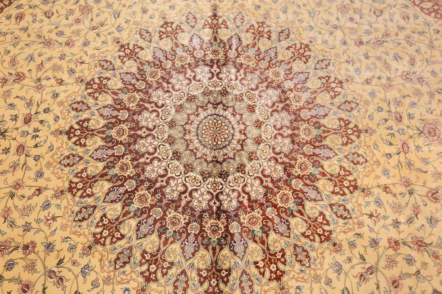 Hand-Knotted Silk Persian Qum Rug. 9 ft 6 in x 13 ft 6 in For Sale