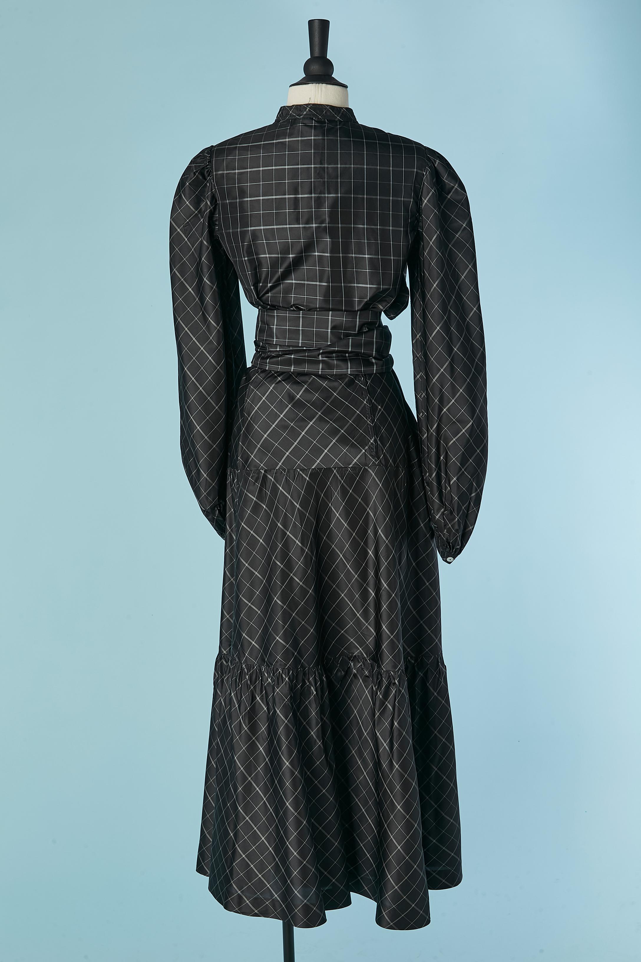 Un insieme di camicia e gonna in seta con motivo a quadri MAGGY ROUFF in vendita 1