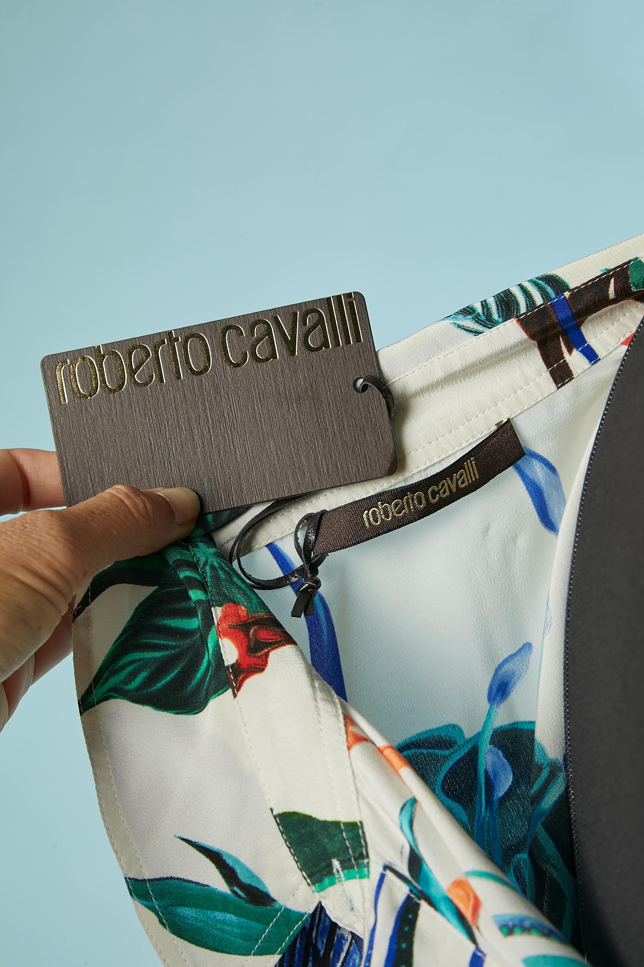 Robe-polo en soie à imprimé jungle ROBERTO CAVALLI New en vente 3