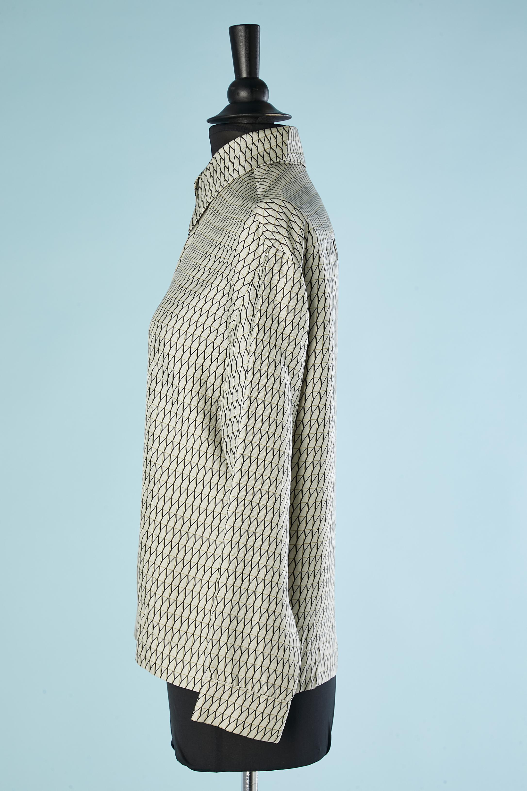 Silk shirt with graphic printed pattern Yves Saint Laurent Rive Gauche  In Excellent Condition In Saint-Ouen-Sur-Seine, FR