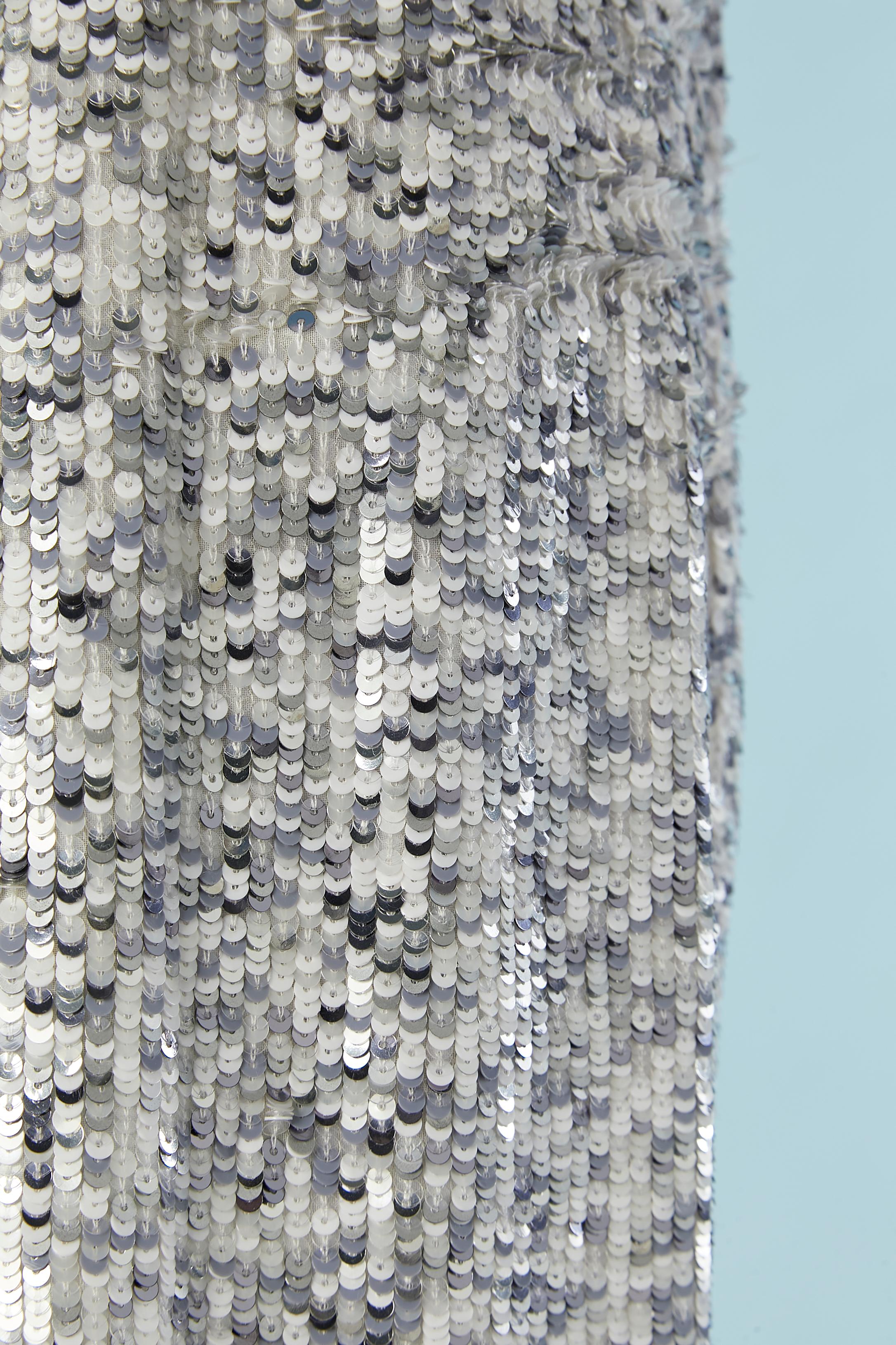 Donna Abito da cocktail asimmetrico in seta e paillettes argento Lorena Sarbu New in vendita