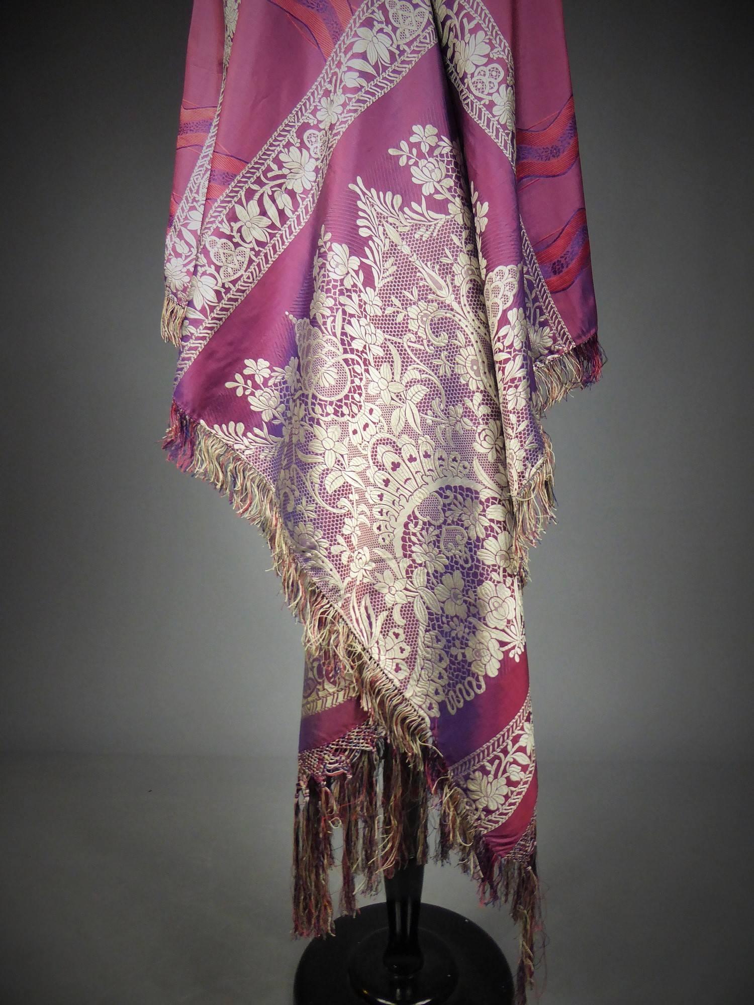19th century Silk Stole With Lace design, Lyon France   3