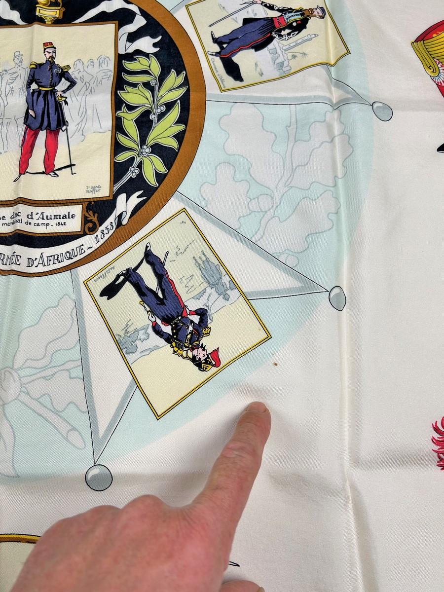 Silk twill square scarf ‘L'armée d'Afrique’ LR. Paris Circa 1960 in vendita 7