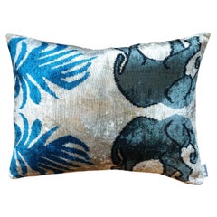 Handgewebte Seiden-Samt-Ikat-Kissen - Elefant