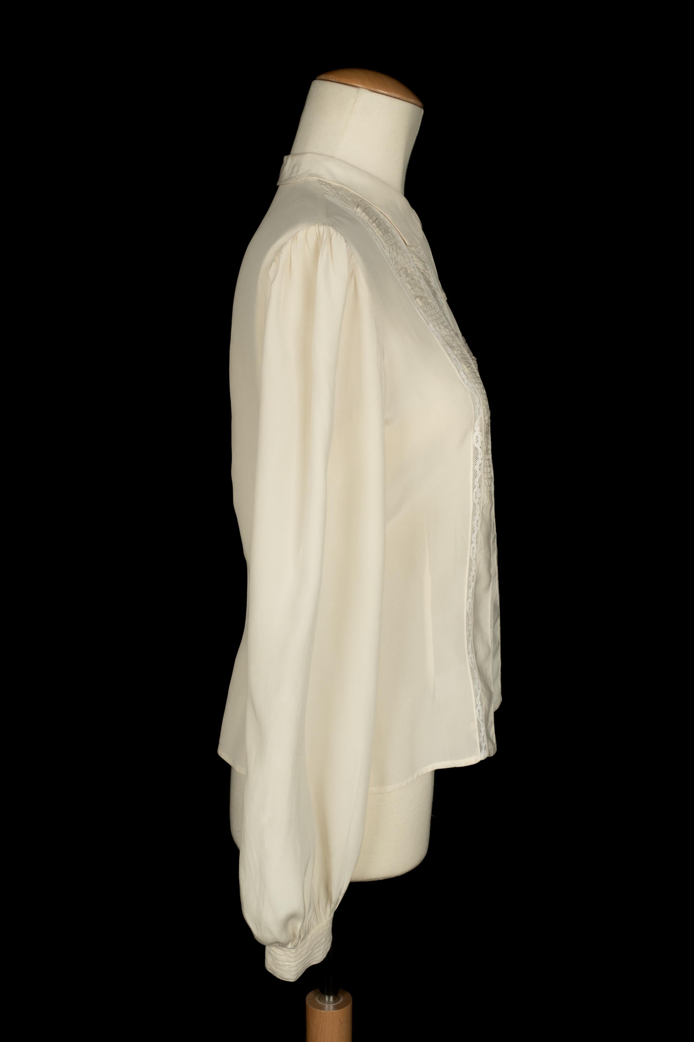 Silk vintage blouse In condizioni buone in vendita a SAINT-OUEN-SUR-SEINE, FR