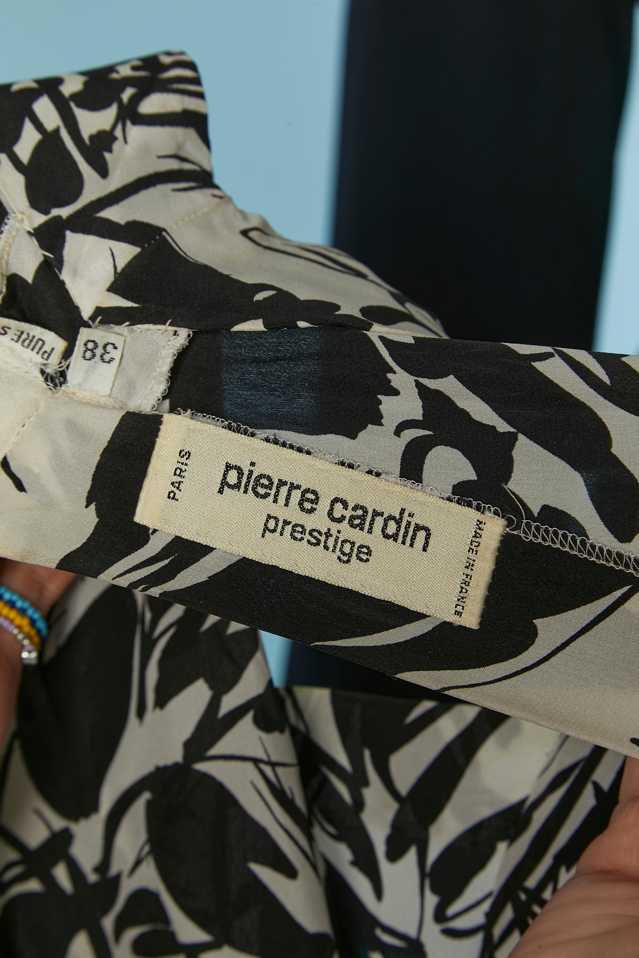 Silk wrapped dress with black and white print PIERRE CARDIN PRESTIGE For Sale 8