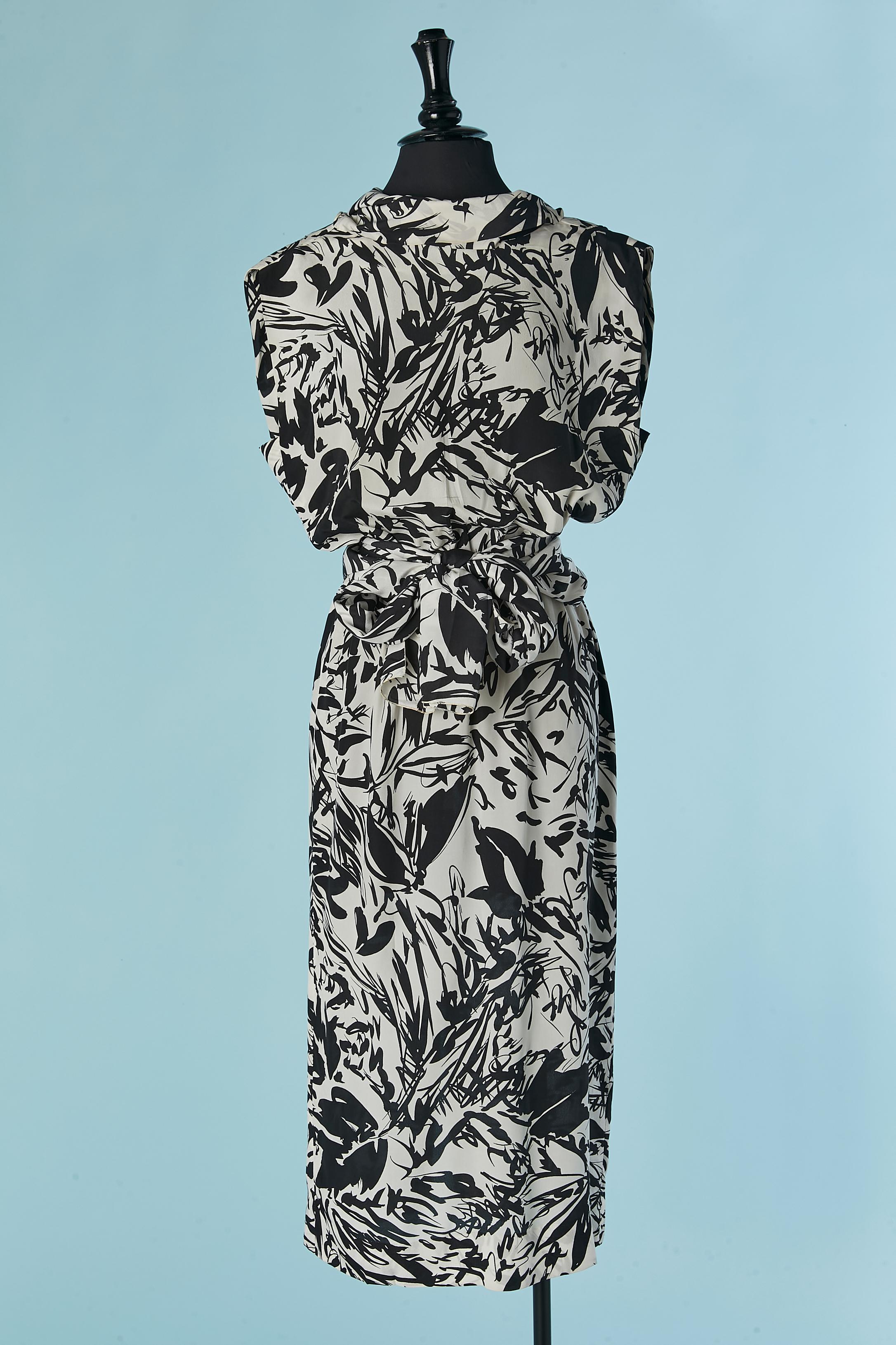 Silk wrapped dress with black and white print PIERRE CARDIN PRESTIGE For Sale 2