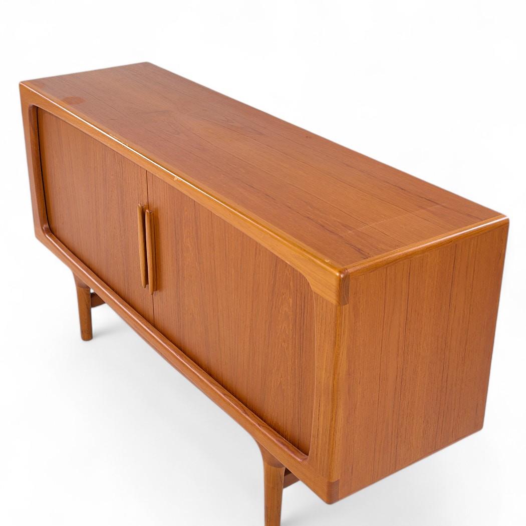 Silkeborg Møbler Mid Century Danish Teak Tambour Door Credenza im Angebot 3