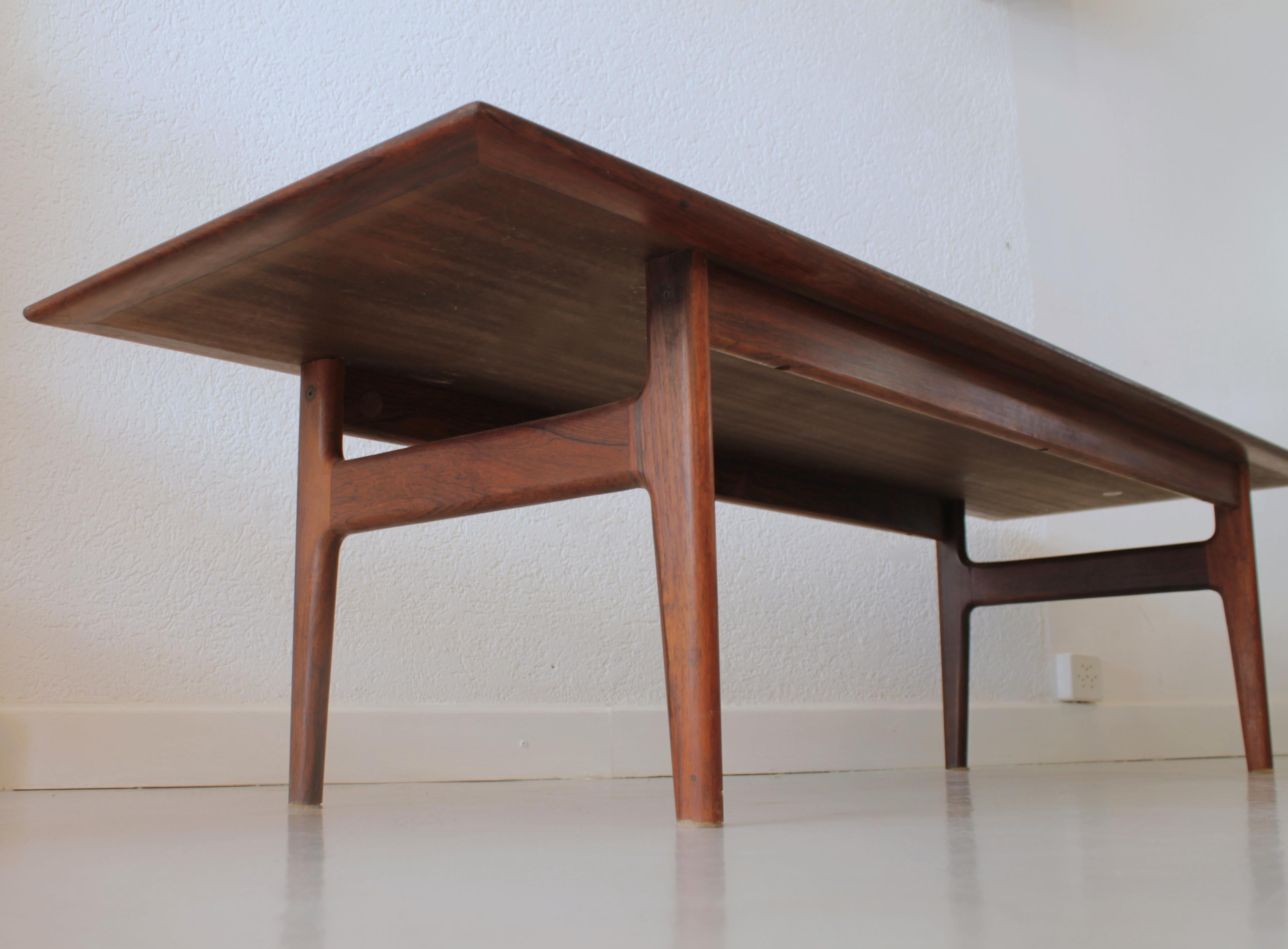 Silkeborg Rio Rosewood Coffee Table In Excellent Condition In Geneva, CH