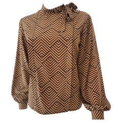 Blusa con lazo de viscosa sedosa y estampado Zig Zag naranja, talla 6/8, años 80