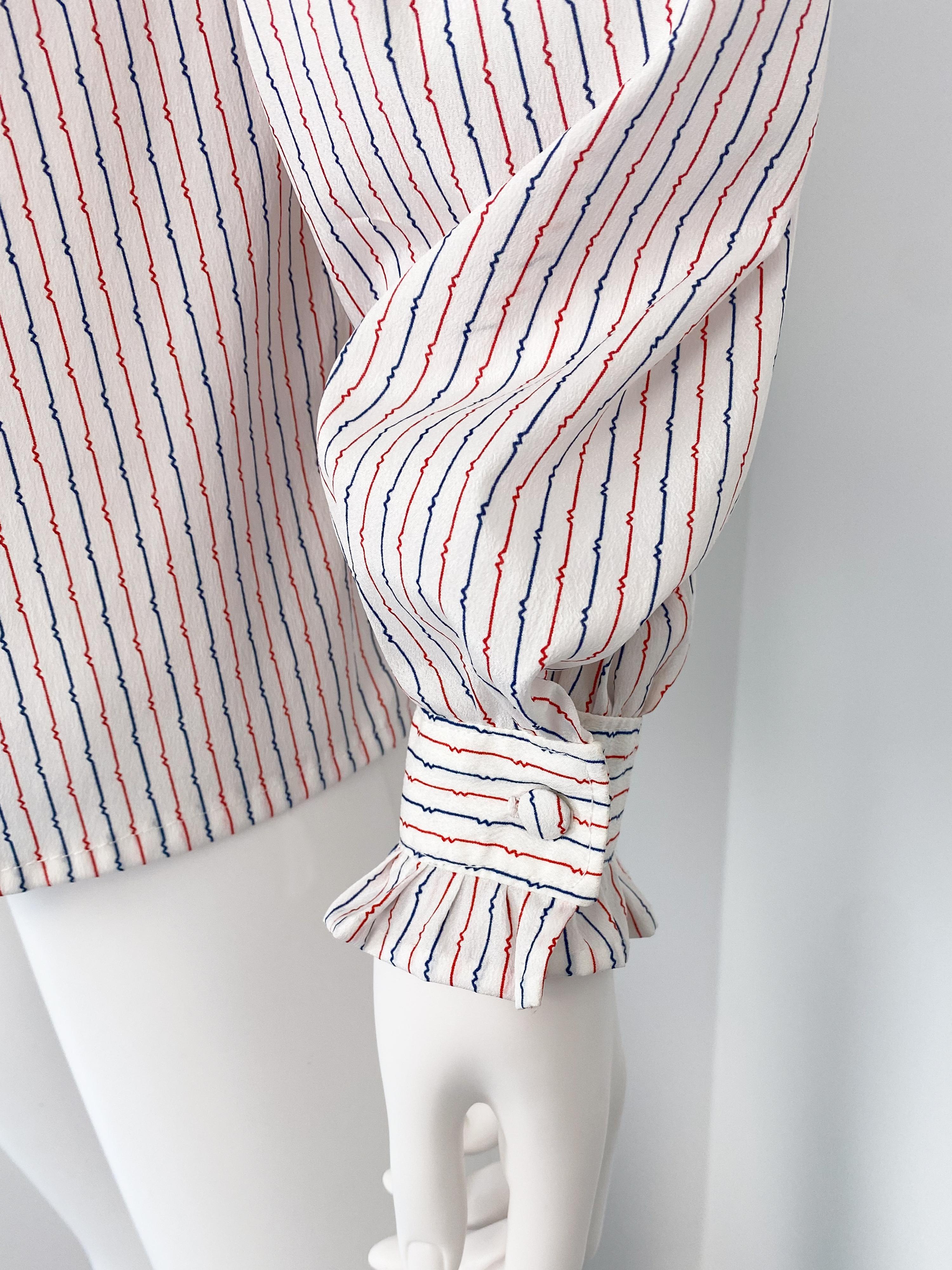 Silky Viscose Western Blouse Top Red and Blue Stripes Size 10/12, 1980s im Angebot 1