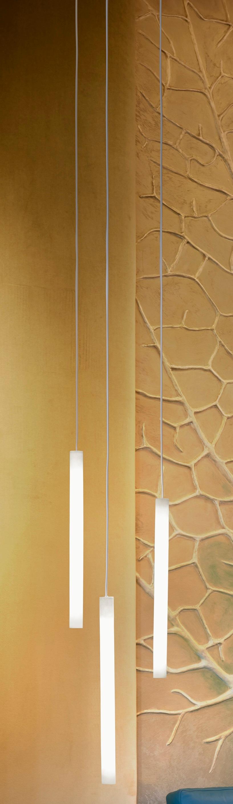 Postmoderno Lampada a sospensione Silky White Flux di Giò Colonna Romano in vendita