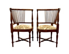 Sillas esquineras victorianas