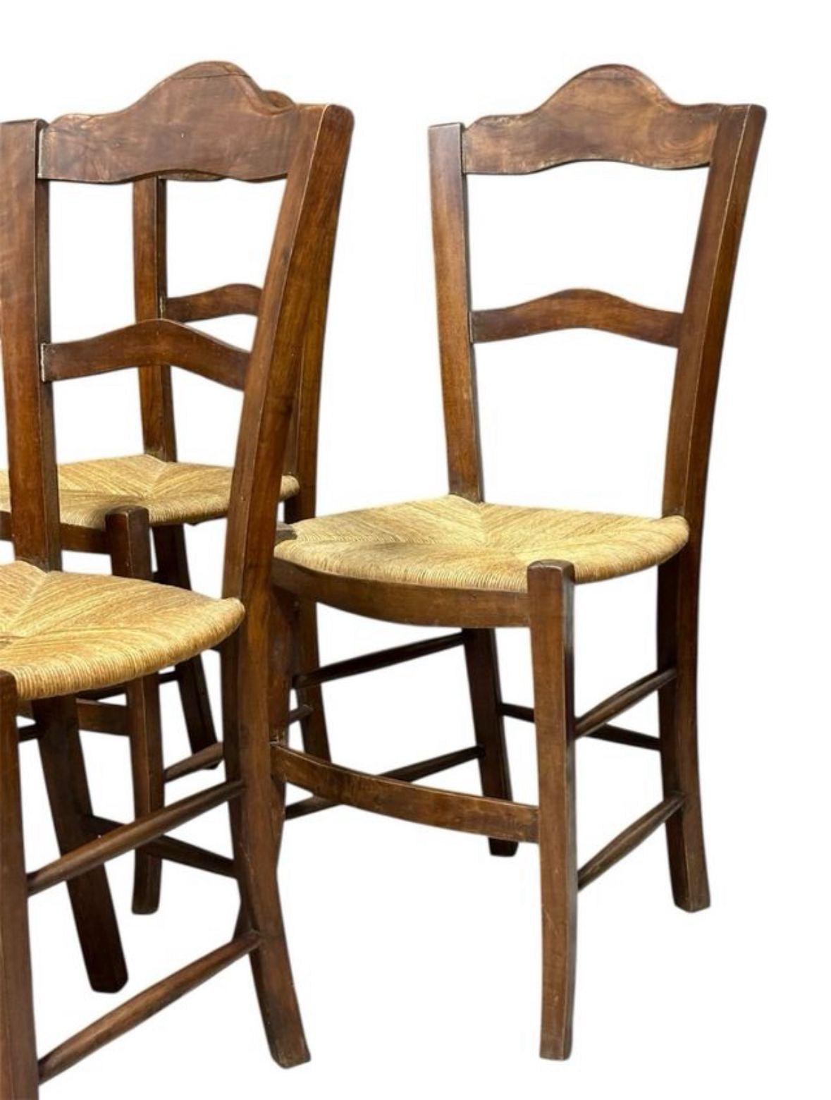 Late 19th Century Sillas rústicas francesas For Sale