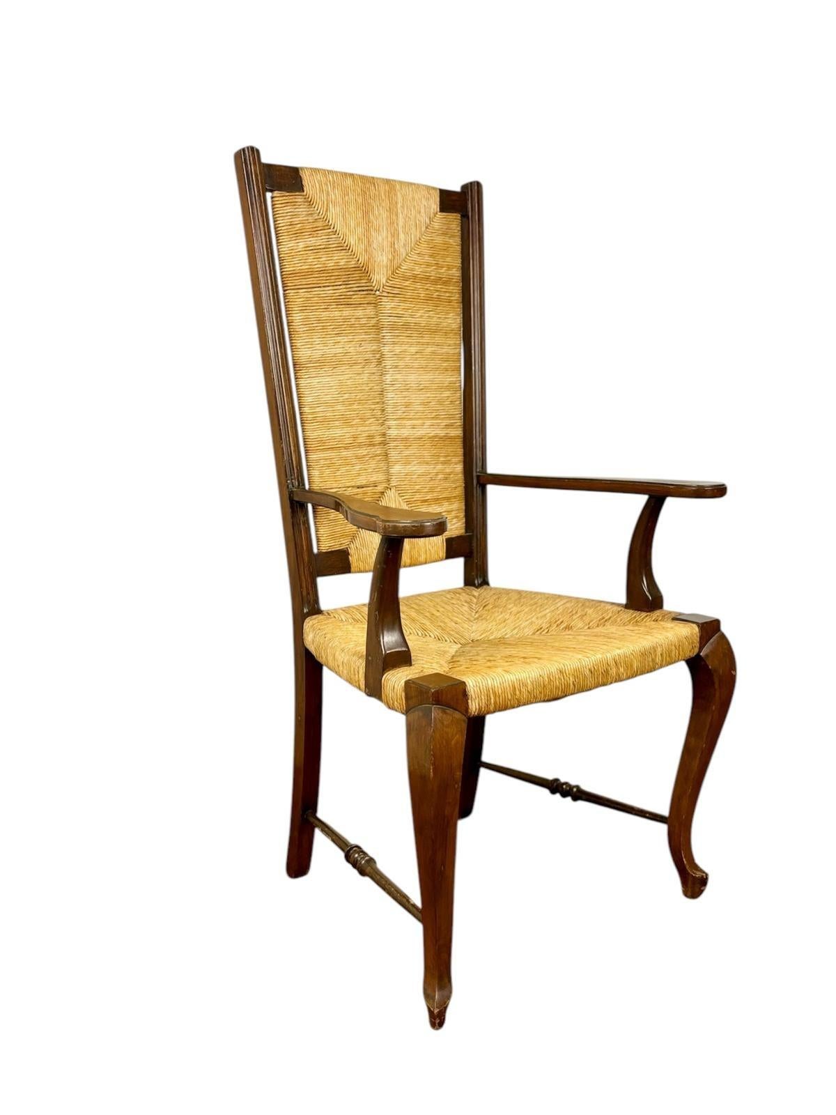 Sillón estilo Reina Ana realizado en cuerda de enea entretejida y madera de Haya Español en venta