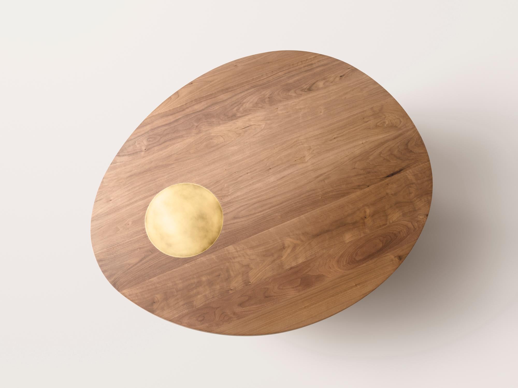 XXIe siècle et contemporain Konekt Silo Coffee Table Large - Bleached Walnut and Burnished Brass en vente