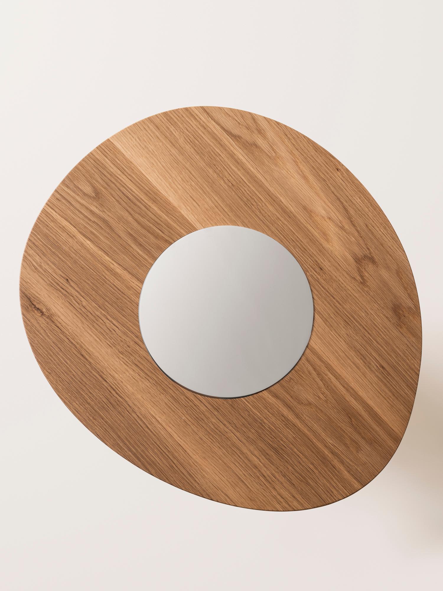 XXIe siècle et contemporain Konekt Silo Side Table Medium - Oak and Polished Stainless Steel en vente