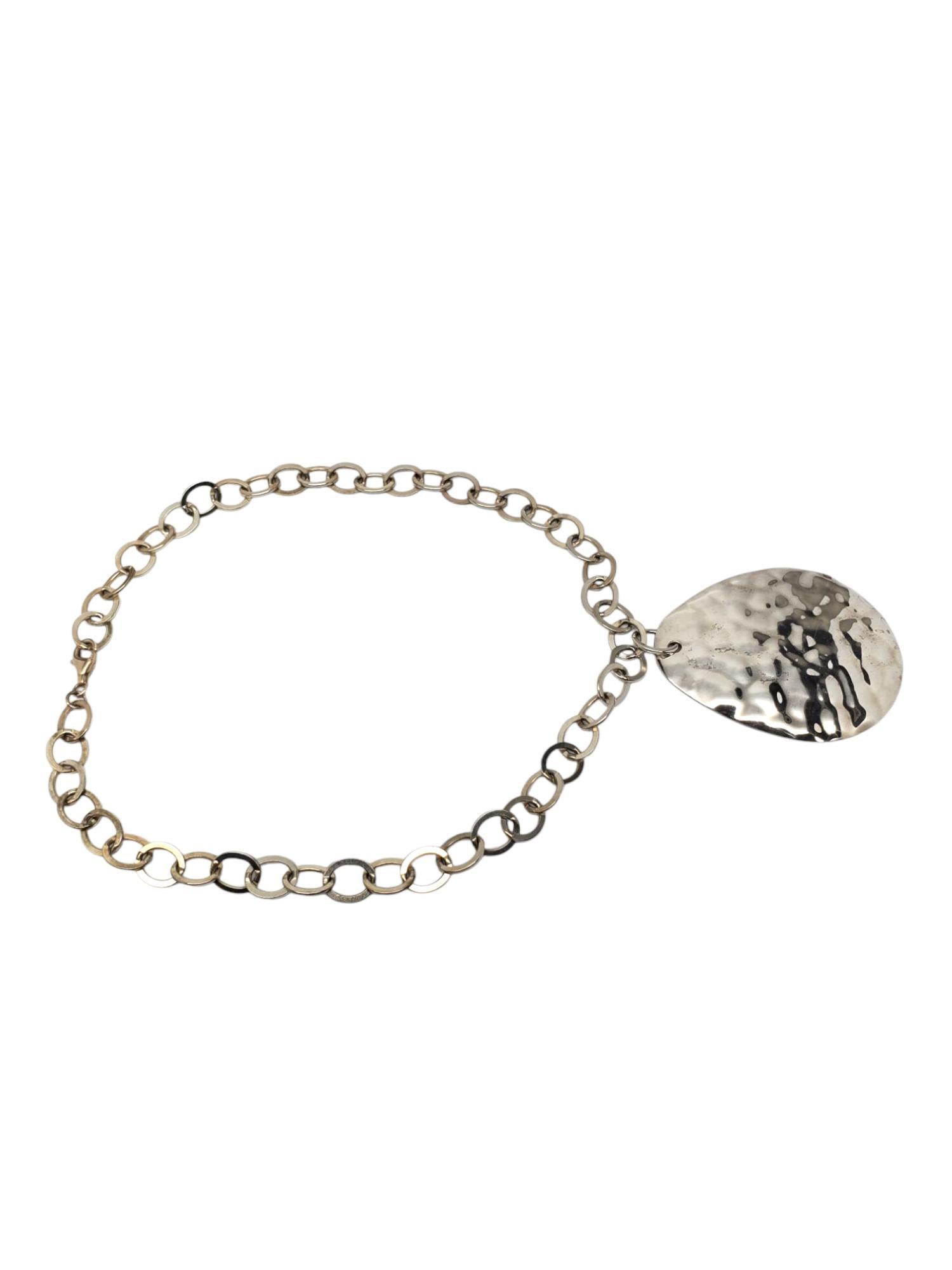 Women's Silpada Sterling Silver Large Hammered Pendant Necklace #21425 For Sale