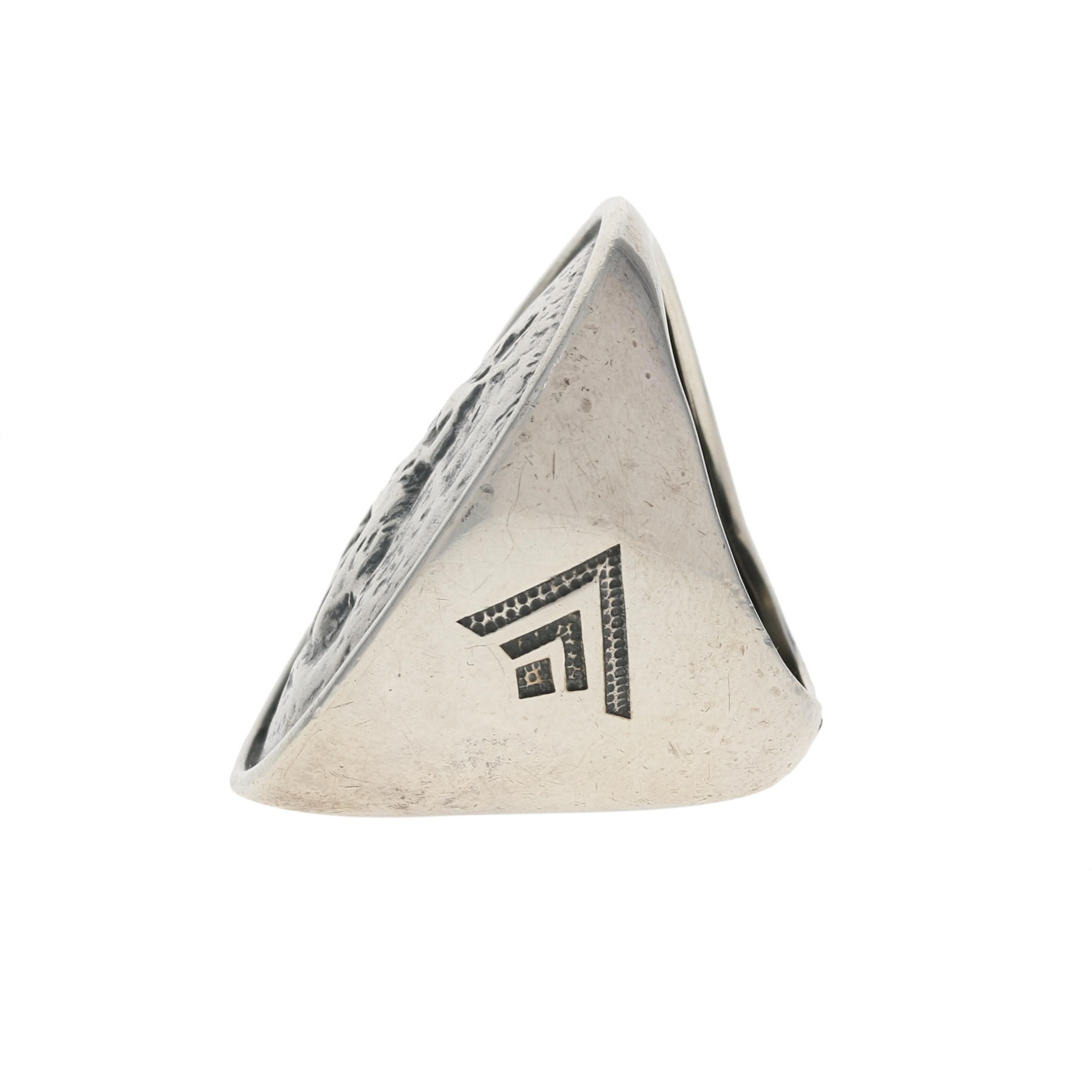 This ring is a size 4 3/4 - 5.

Brand: Silpada

Metal Content: Guaranteed Sterling Silver as stamped
Style: Statement
Face Height (north to south): 1 5/32