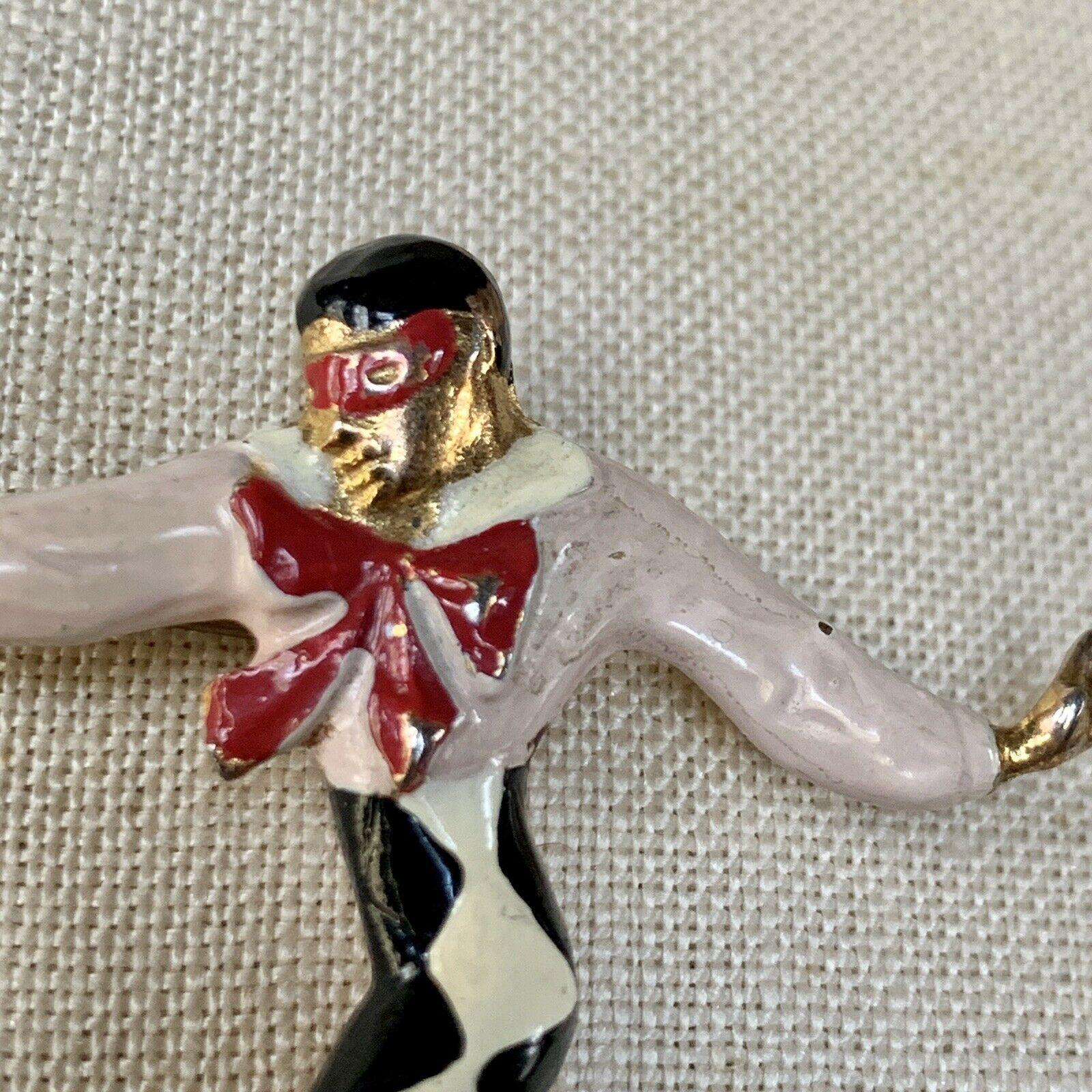 SILSON Gold Enamel Pair of Harlequin Columbine Masked Ballet Dancers Pins In Good Condition In Asheville, NC