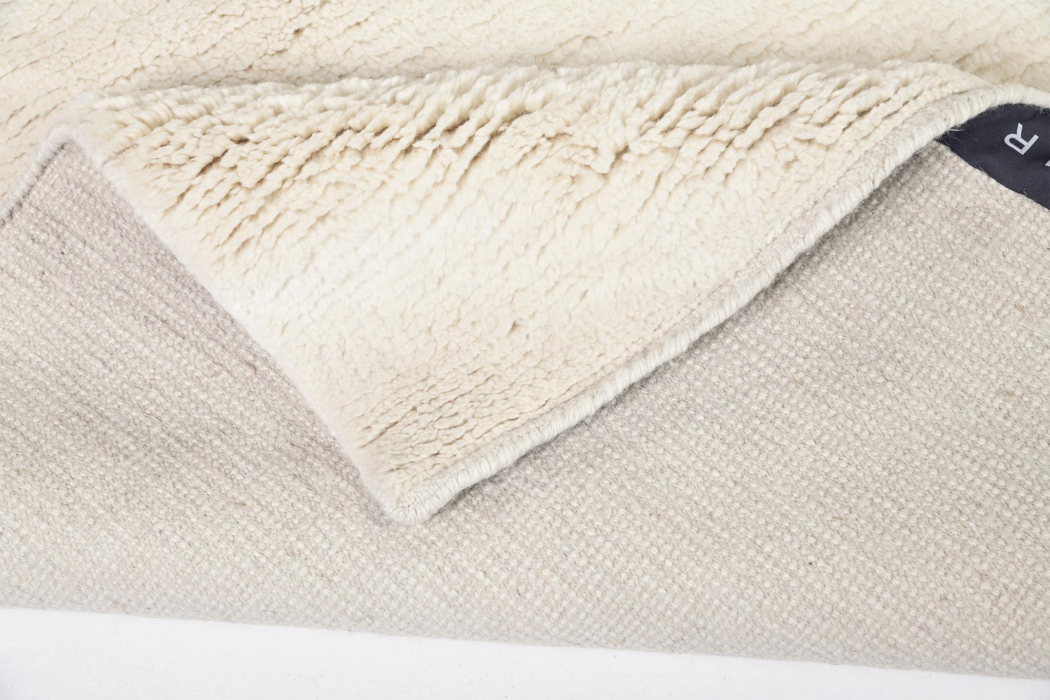 Rug Number
32390
Size
7' 10
