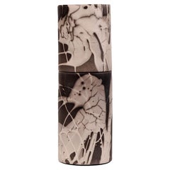 Grand vase en faïence texturée à la soie, Gilles Caffier