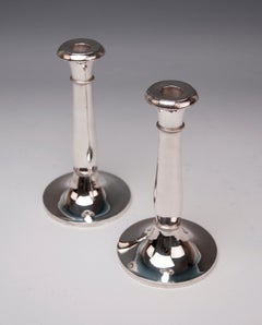 Silber 13 Los 812.5 Wien Zwei Biedermeier-Kerzenleuchter:: um 1830:: Österreich