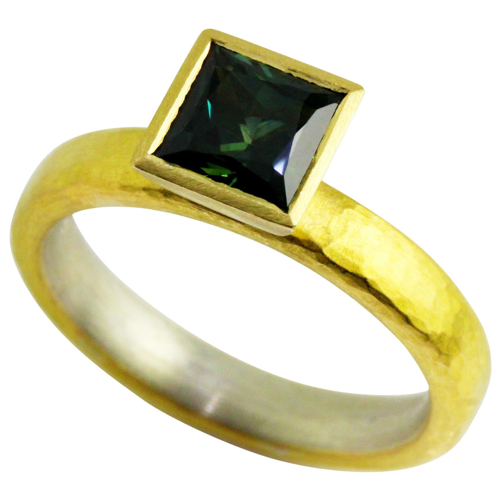 Silver 18 Karat 22 Karat Yellow Gold Blue Green Sapphire Ring For Sale